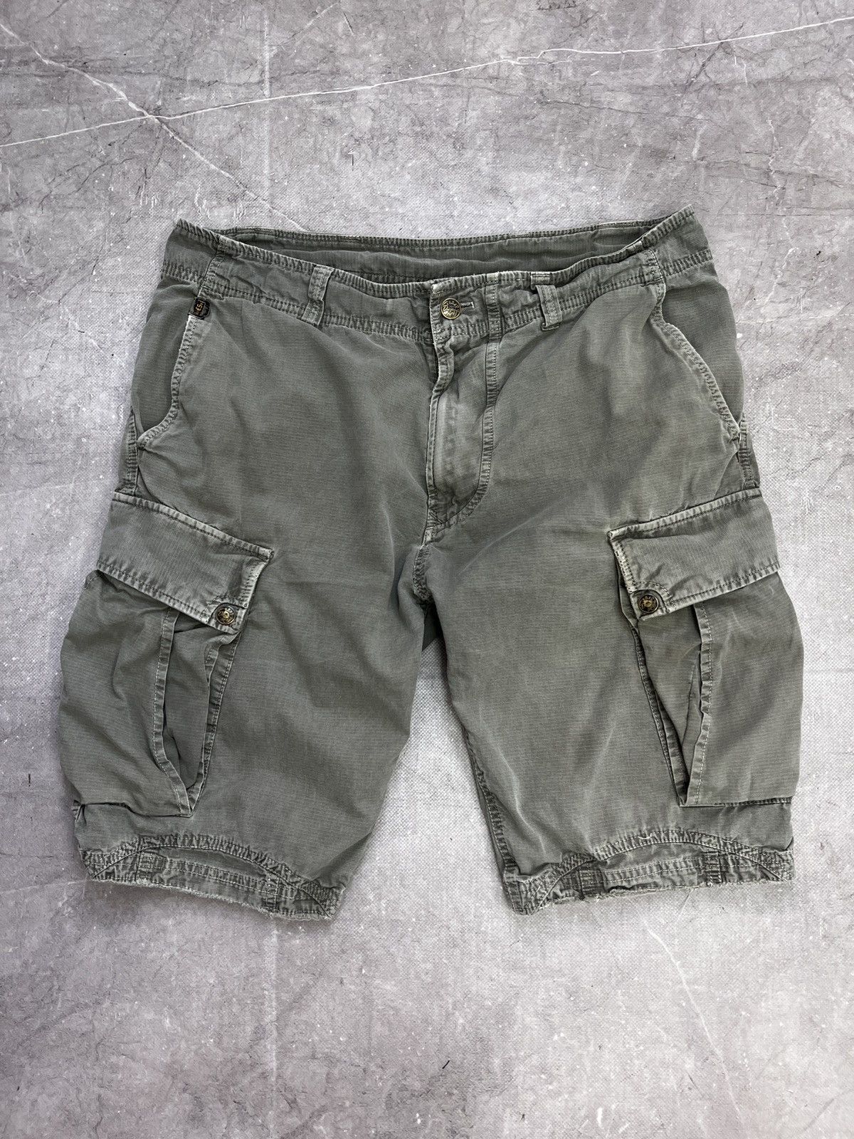 Diesel Diesel green cargo shorts y2k utility multipocket style Size US 32 / EU 48 - 1 Thumbnail
