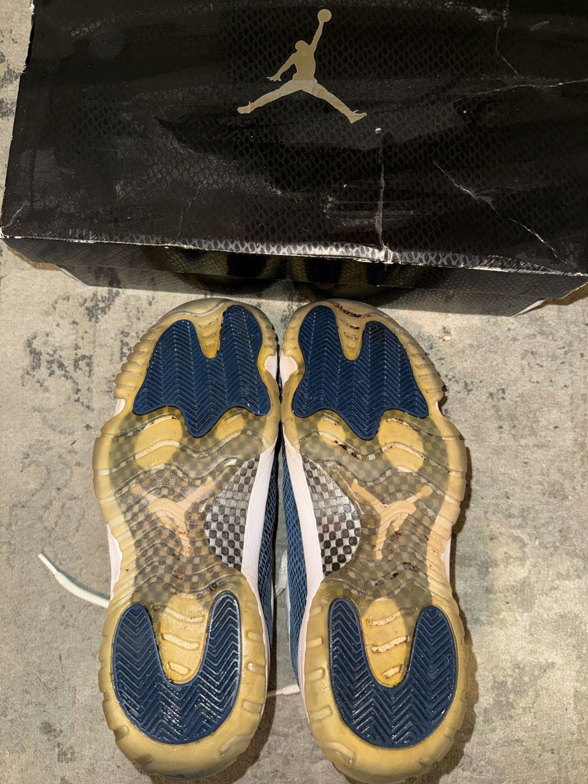 Jordan Brand Jordan 11 Retro Low Snake Navy (2019) Size US 10 / EU 43 - 6 Thumbnail
