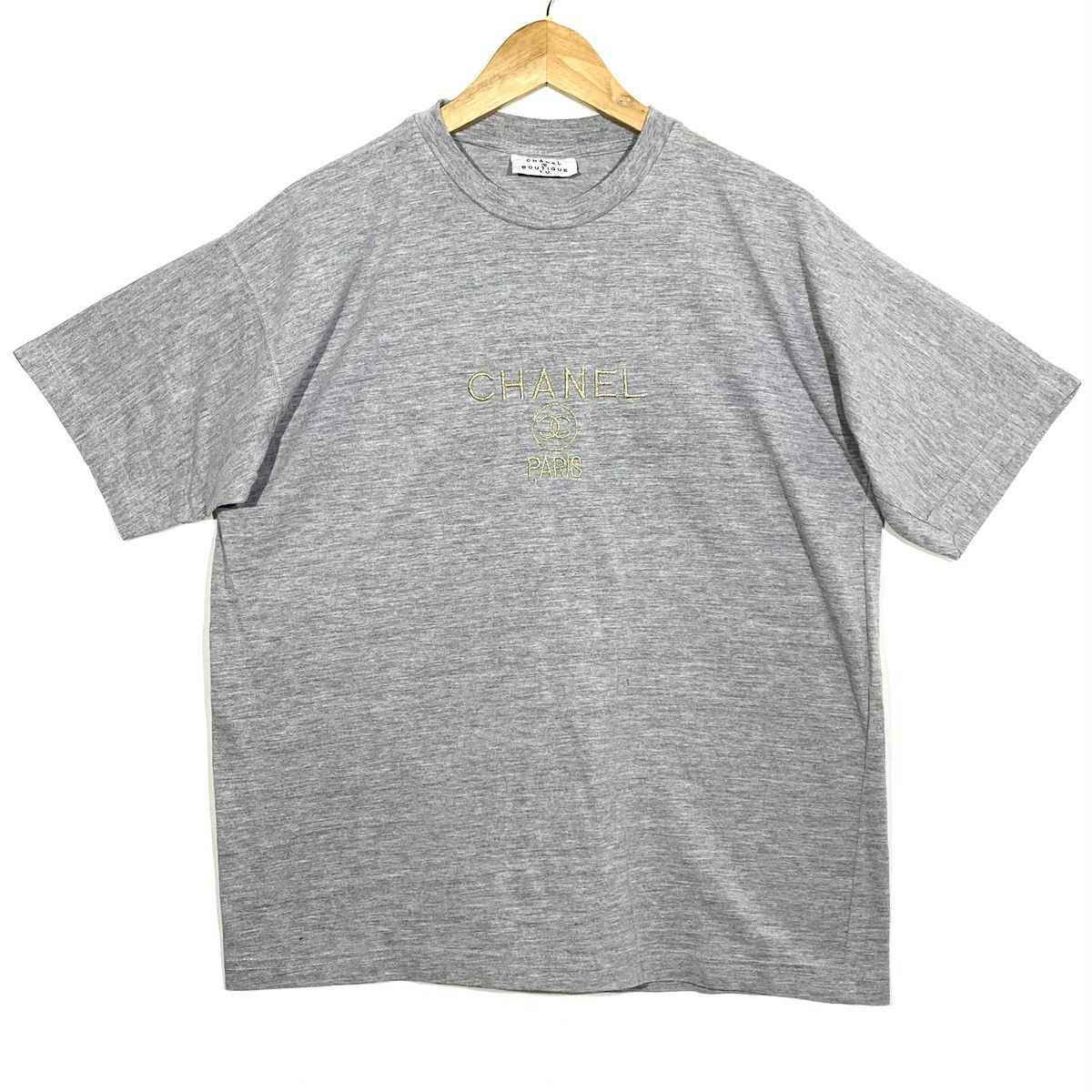 Vintage Tee Shirt Logo Brodé Luxe Vintage 80’s Size US M / EU 48-50 / 2 - 1 Thumbnail