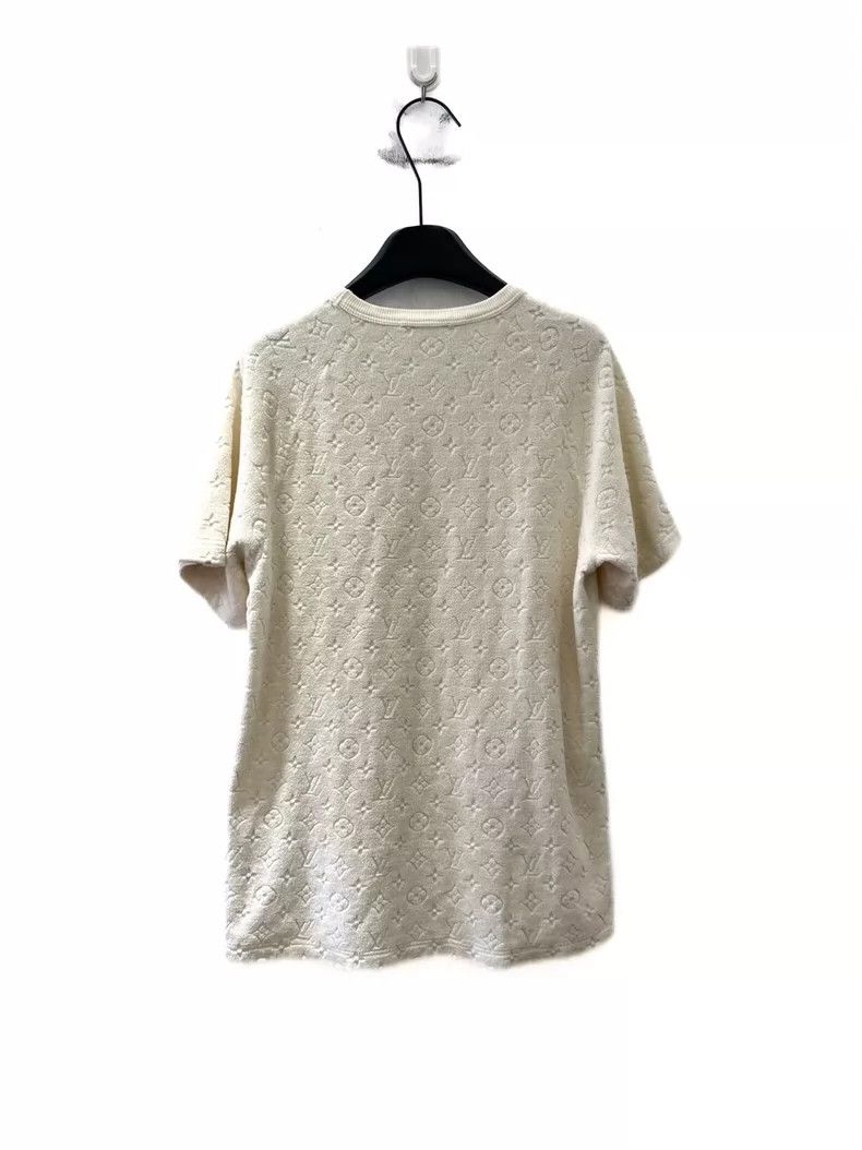 Louis Vuitton louis vuitton Beige full print towel short sleeve Size US M / EU 48-50 / 2 - 2 Thumbnail
