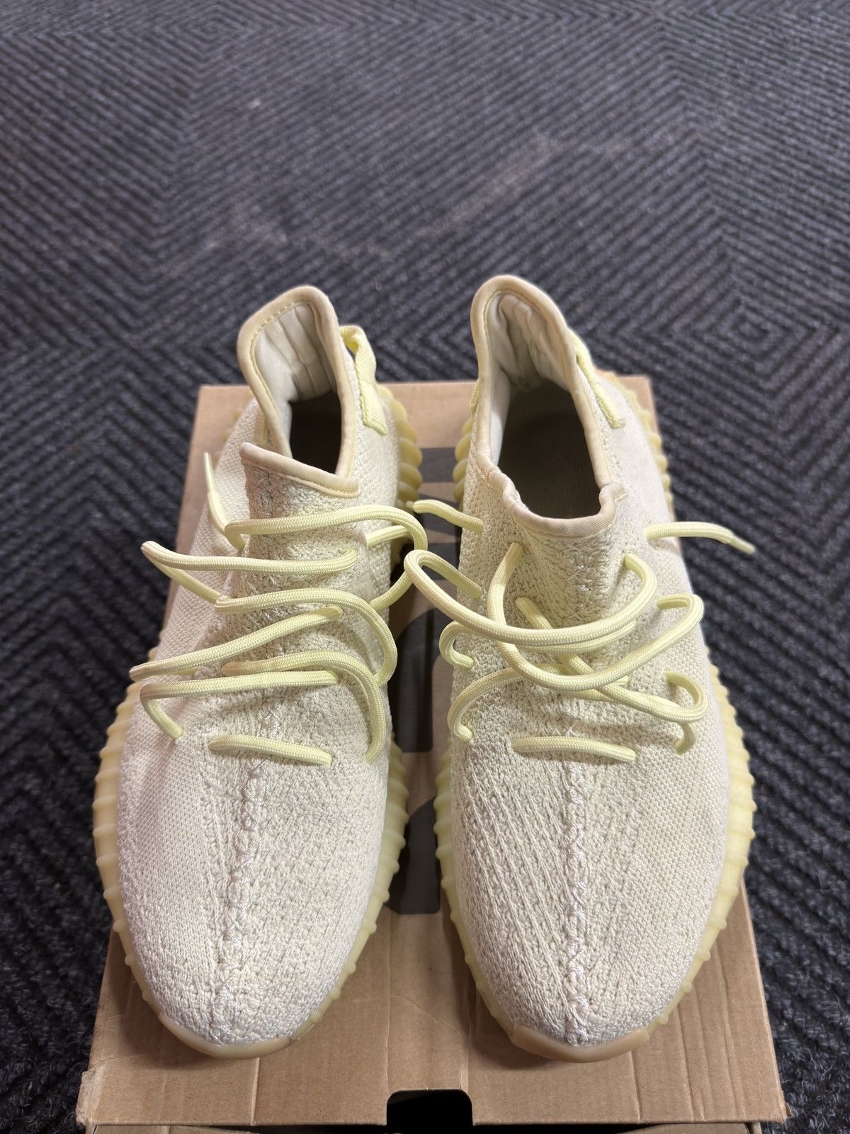 Adidas × Yeezy Adidas Yeezy 350v2 “Butter” Size US 9 / EU 42 - 1 Thumbnail