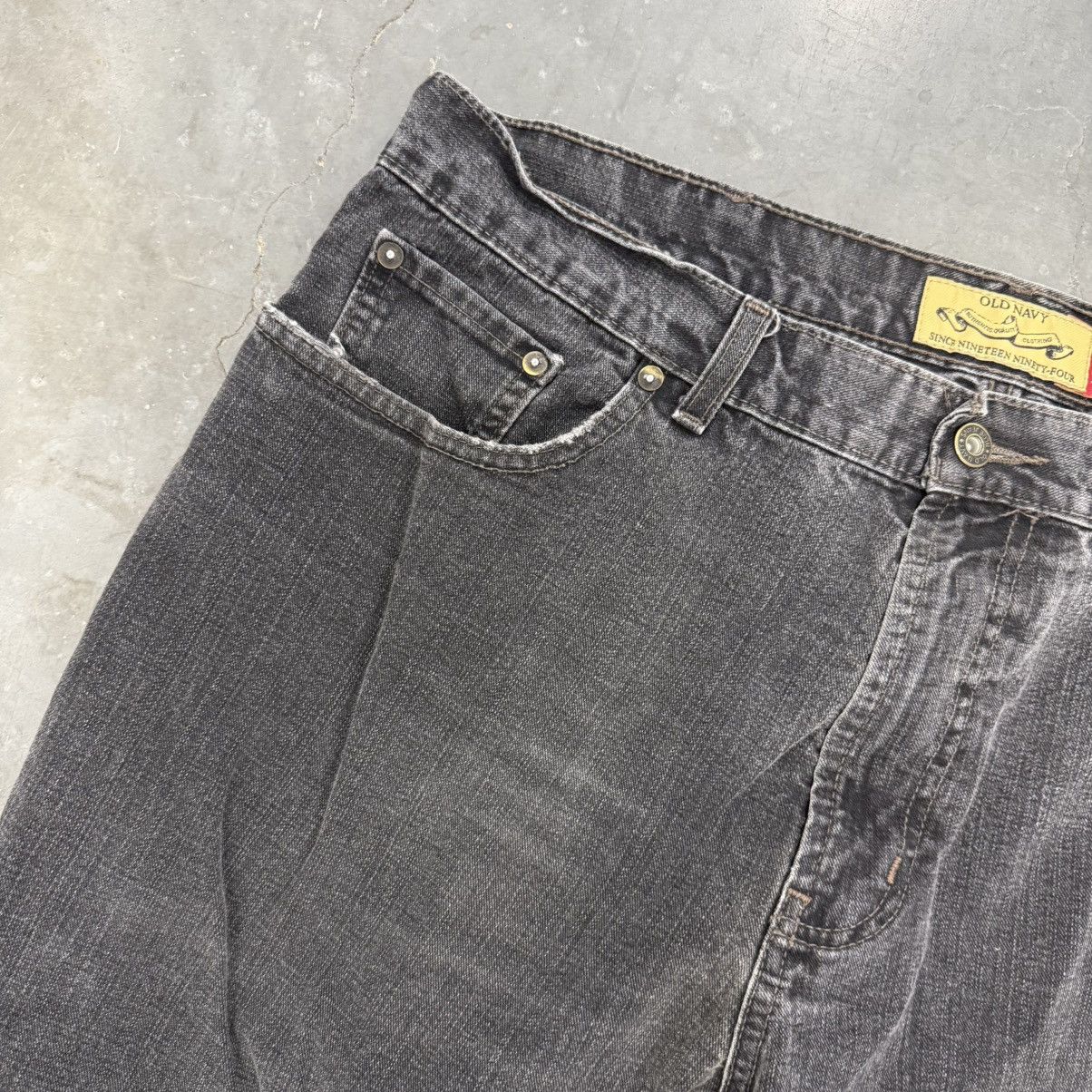 Vintage VINTAGE Y2K BLACK LOOSE BAGGY OLD NAVY DENIM SKATER JEANS Size US 36 / EU 52 - 3 Thumbnail