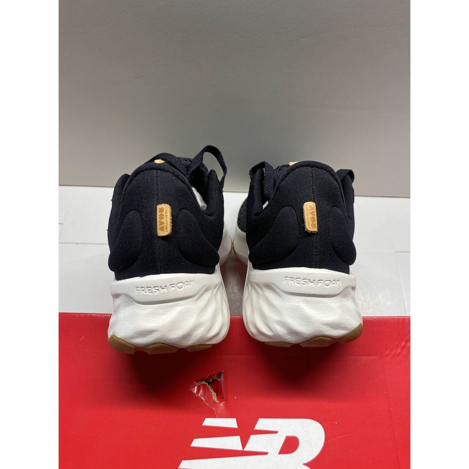 New Balance New Balance Fresh Foam Roav Black/Sea Salt Women's 5.5W Size US 5.5 / IT 35.5 - 5 Thumbnail