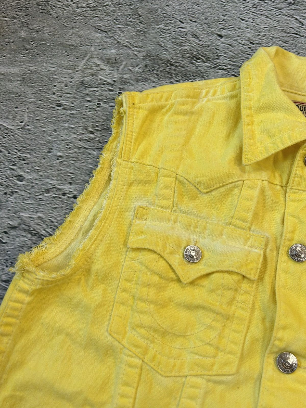 True Religion × Vintage True Religion denim jacket vest yellow Y2K sleeveless Size US XXL / EU 58 / 5 - 3 Thumbnail