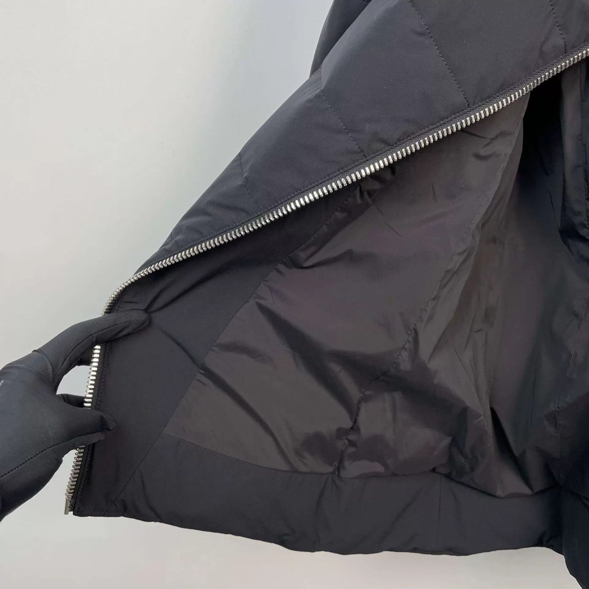 Gucci Gucci 95 New Black Cotton Puffer Jacket 42 Size M / US 6-8 / IT 42-44 - 8 Thumbnail