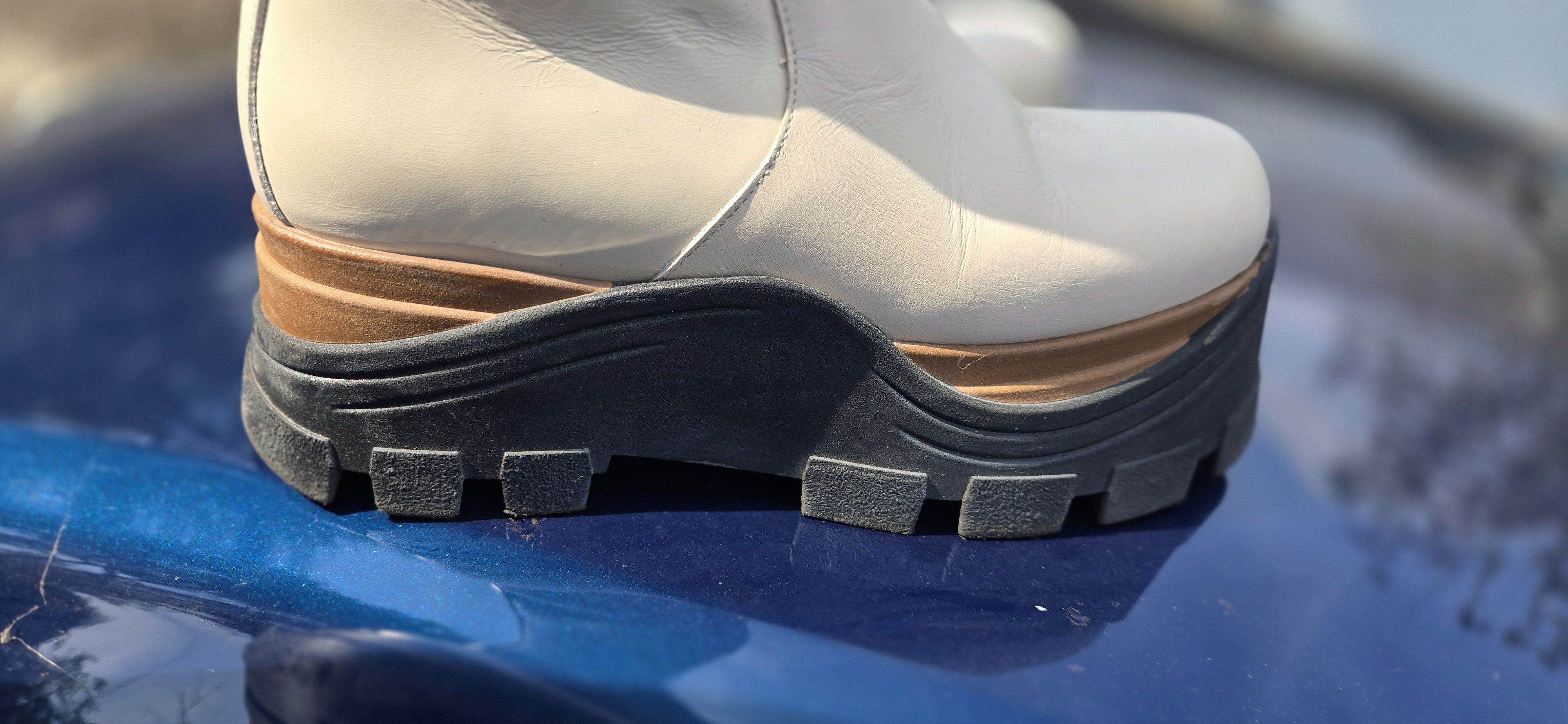 ALOHAS Platform Triple Toe Size US 8.5 / IT 38.5 - 6 Thumbnail
