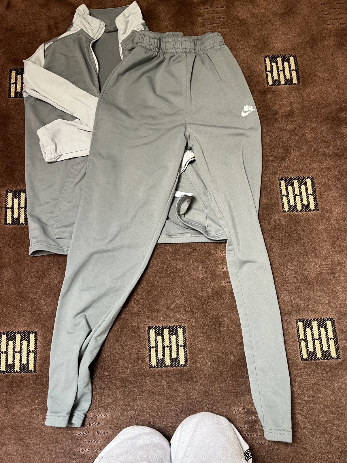 Nike Nike grey tracksuit Size US S / EU 44-46 / 1 - 3 Thumbnail