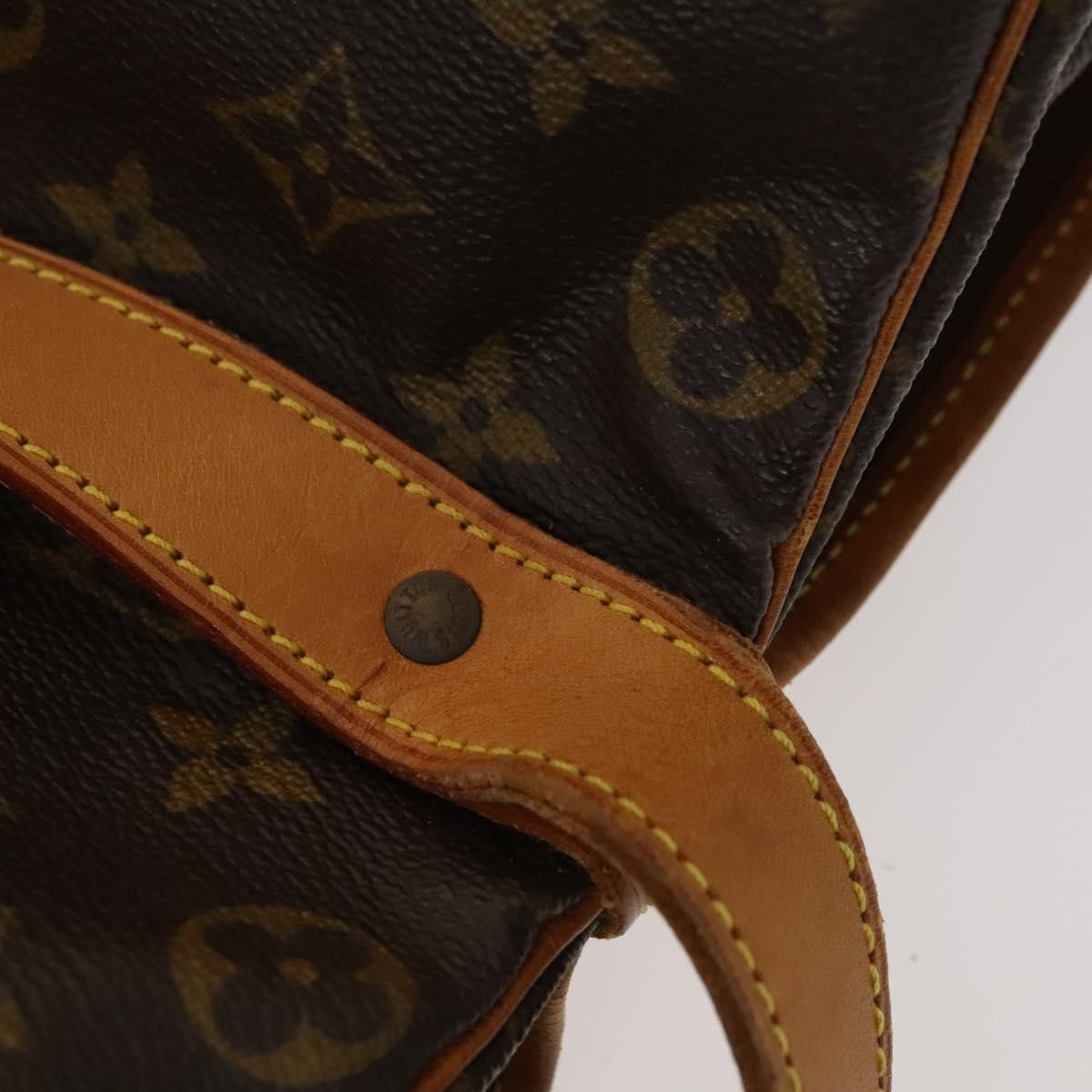 Louis Vuitton LOUIS VUITTON Monogram Saumur 35 Shoulder Bag M42254 Size ONE SIZE - 10 Thumbnail