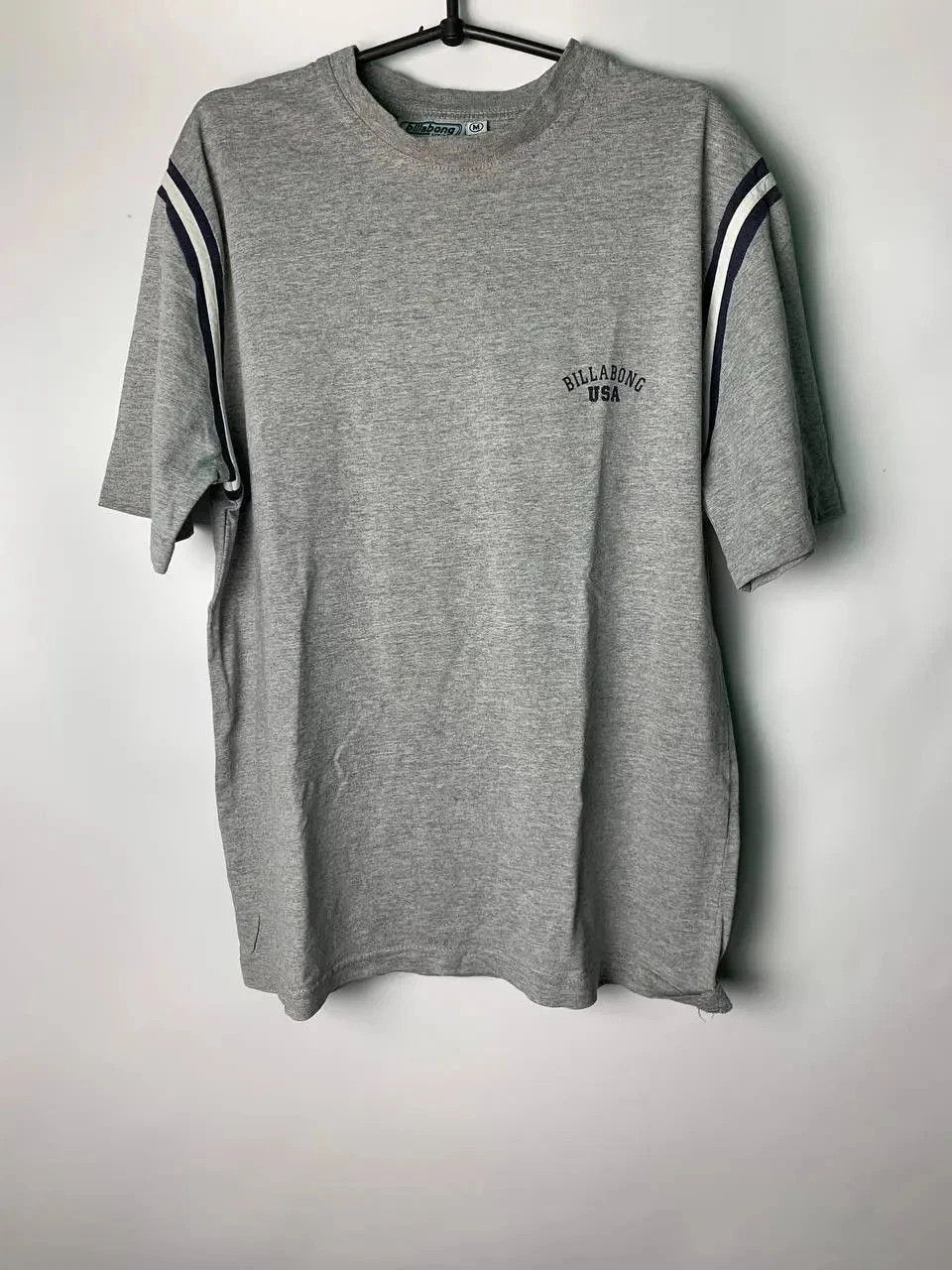 Billabong billabong vintage t-shirt made in usa size M Size US M / EU 48-50 / 2 - 1 Thumbnail