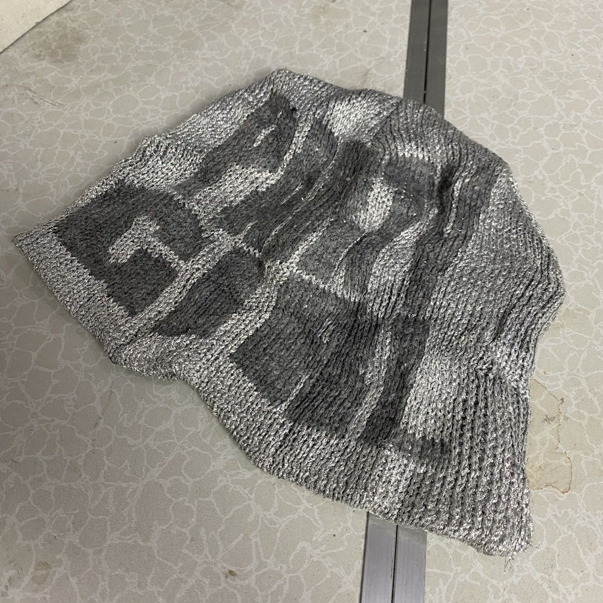 If Six Was Nine × Japanese Brand × Le Grande Bleu (L.G.B.) 2000s y2k gparty girls night out glitter beanie hats Size ONE SIZE - 2 Thumbnail