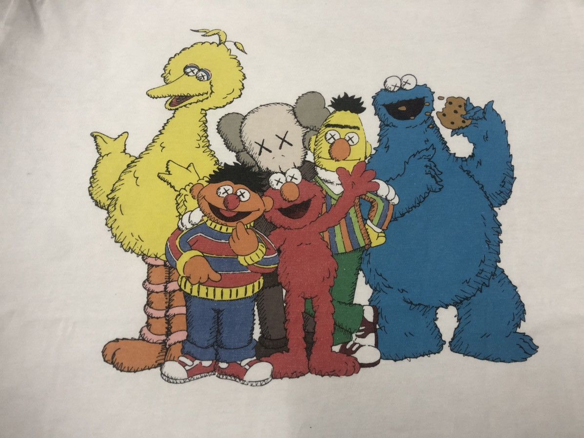 Kaws × Uniqlo Kaws x Sesame Street x Uniqlo Size US L / EU 52-54 / 3 - 5 Thumbnail