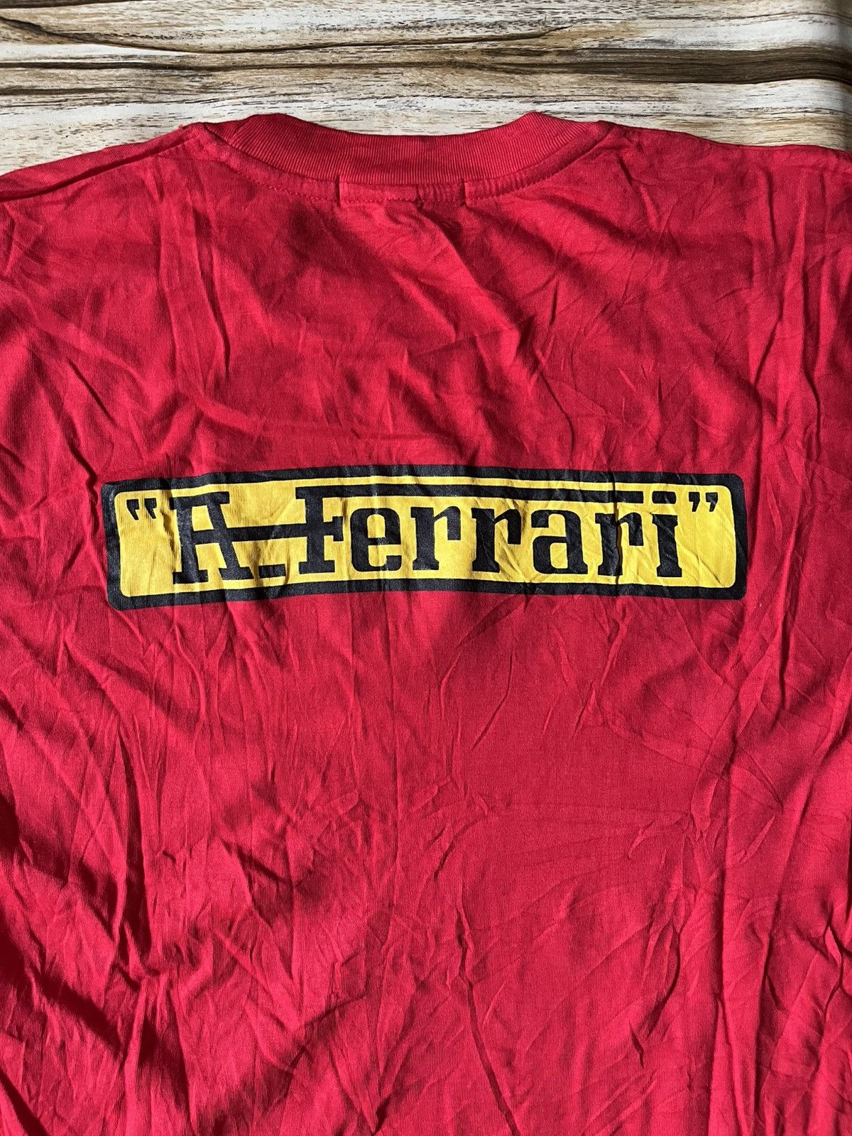 Vintage Vintage 90/00s Red Ferrari tee yellow and black logo graphic Size US M / EU 48-50 / 2 - 1 Thumbnail