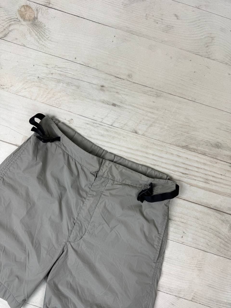 Comme des Garcons SHIRT COMME Des GARCONS Shirt CDG Nylon Shorts Y2K Size US 32 / EU 48 - 2 Thumbnail