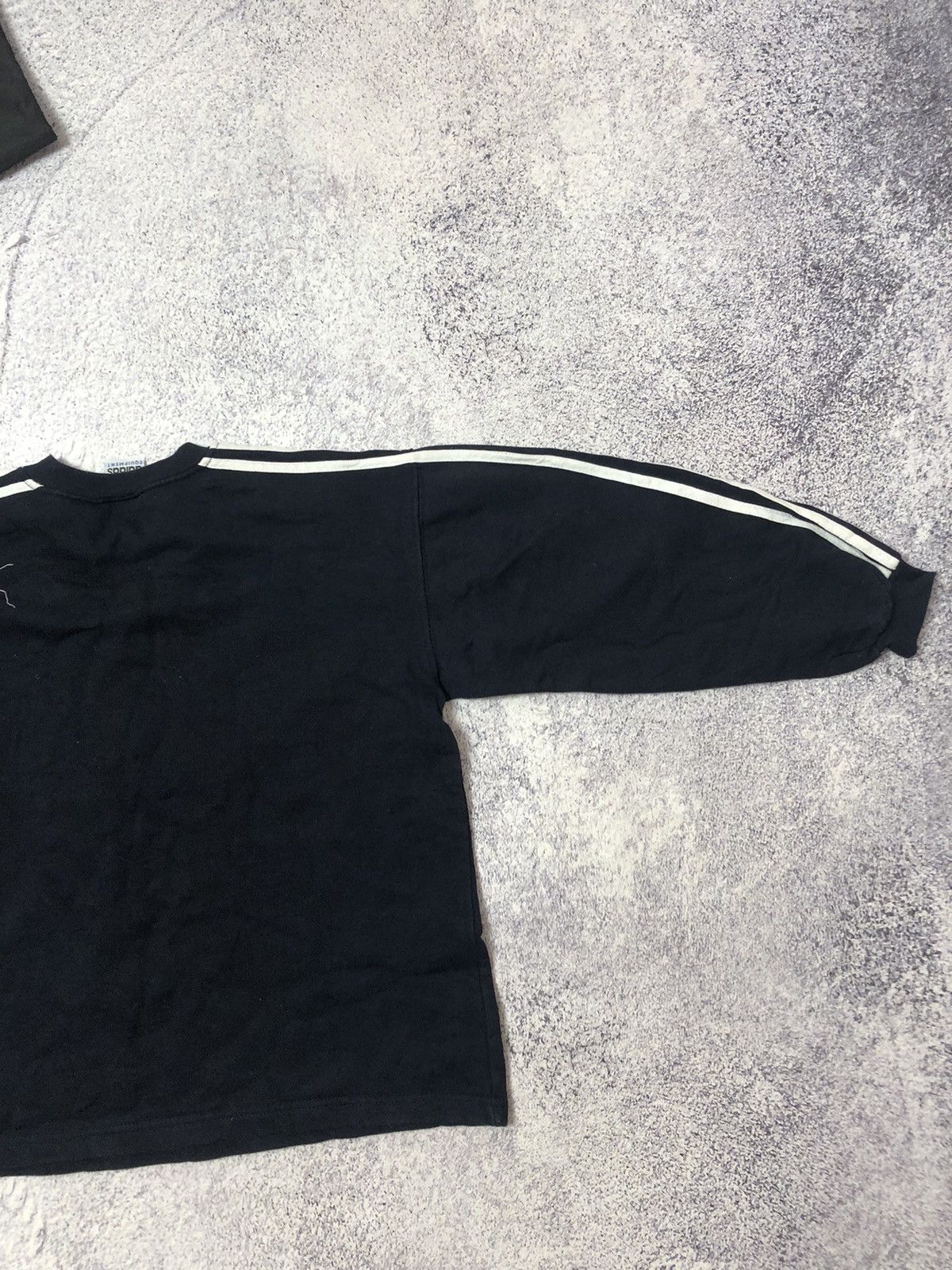 Adidas Men’s sweater adidas vintage y2k Size US M / EU 48-50 / 2 - 7 Thumbnail