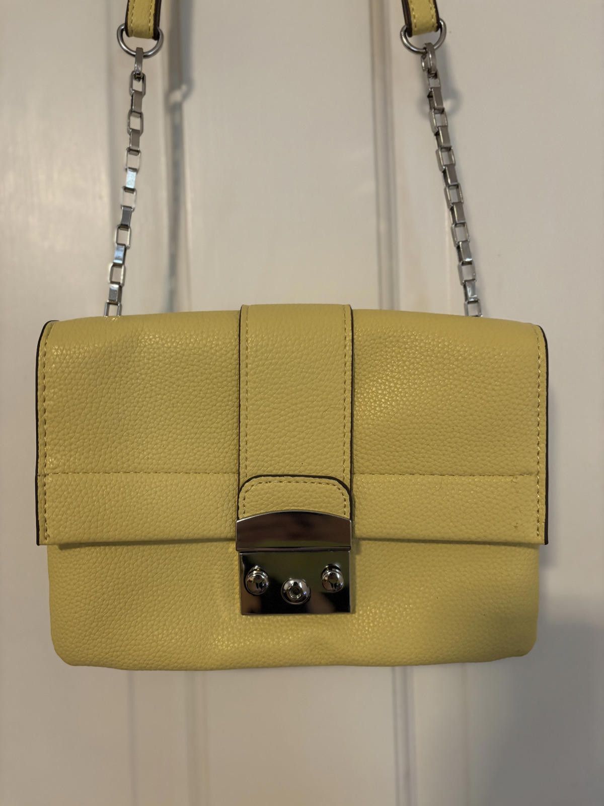 Elie Tahari NEW Tahari Yellow Women's Leather Shoulder Bag w Chain Strap Size ONE SIZE - 1 Thumbnail