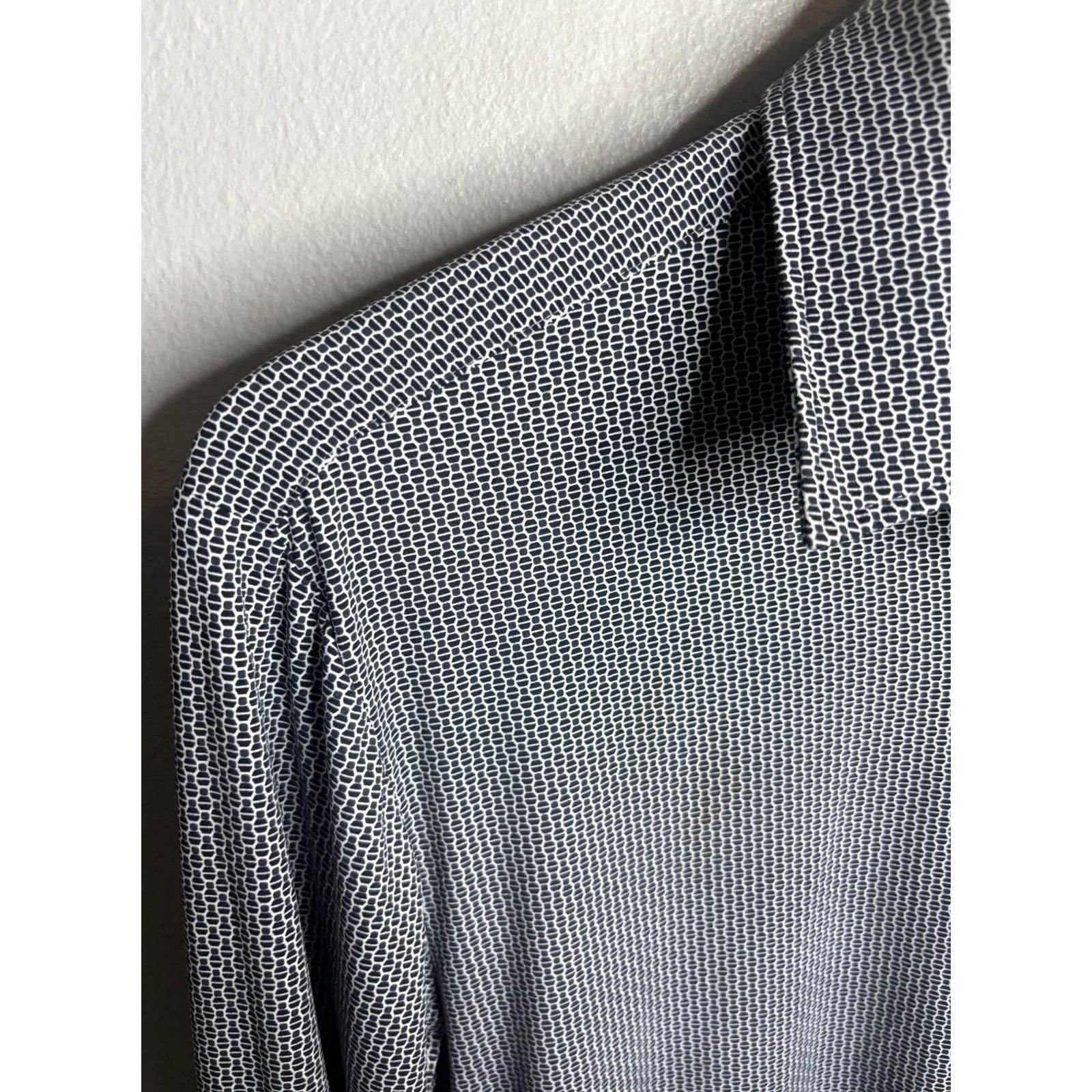 Vintage BOSS Shirt Mens Medium Black White Slim Fit Stretch Long Sleeve Button Pattern Size US M / EU 48-50 / 2 - 2 Thumbnail
