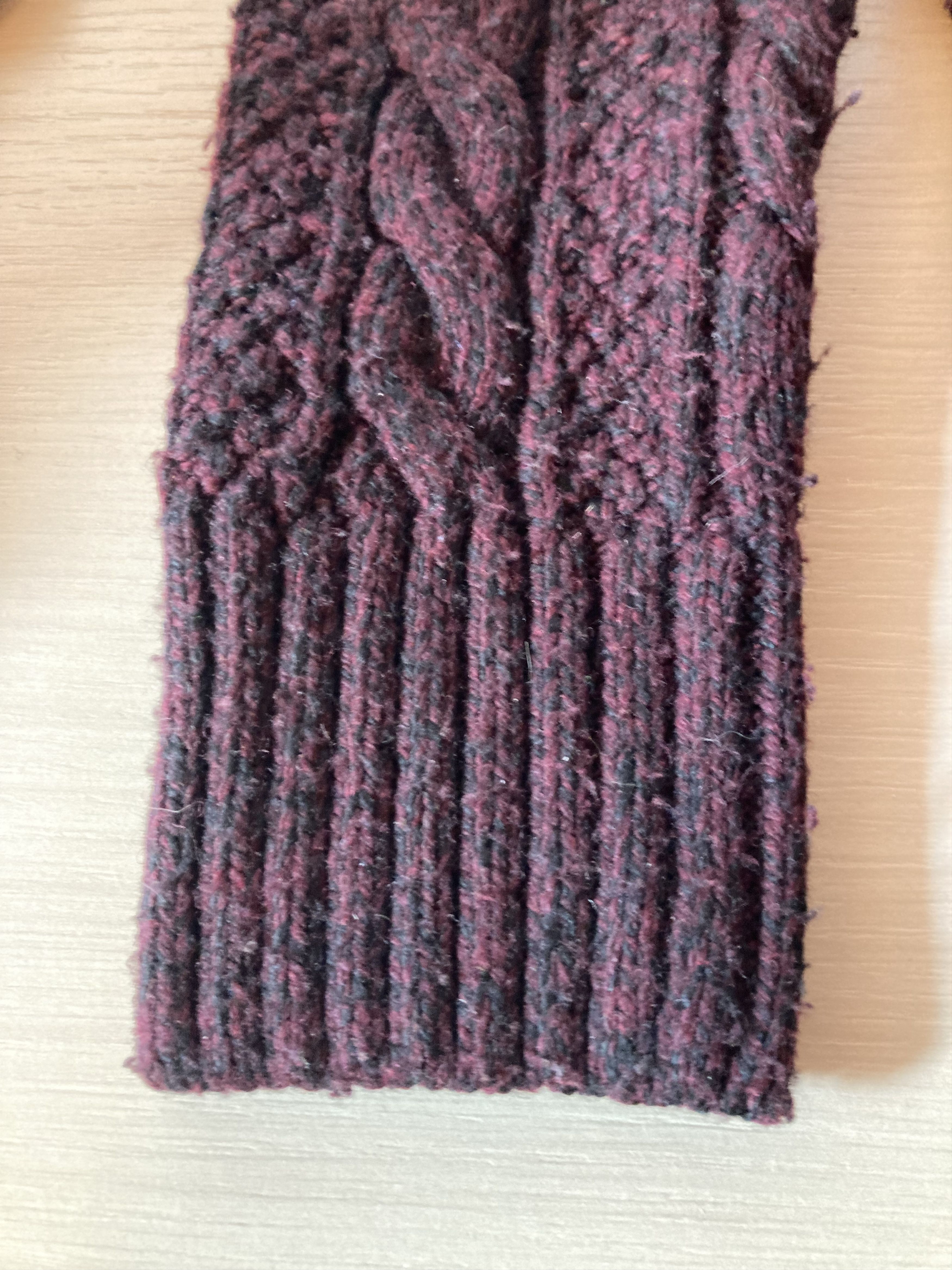 Superdry SUPERDRY knit in dark red burgundy size M Size US M / EU 48-50 / 2 - 8 Thumbnail