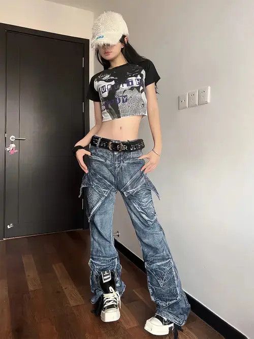 Jean Wide-Leg Cargo Jeans with Distinctive Pocket Detailing Size US 30 / EU 46 - 5 Thumbnail