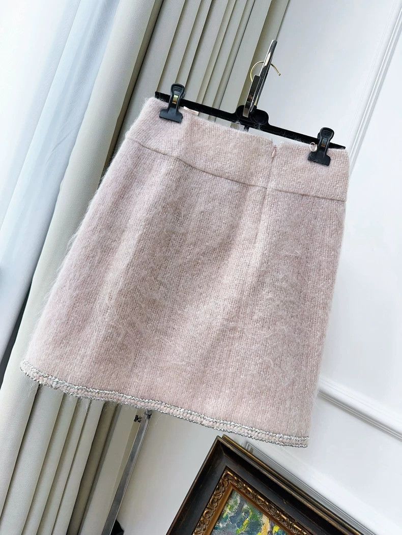 Chanel Chanel Cashmere Pink Skirt with Silver Trim Size 37" - 2 Thumbnail