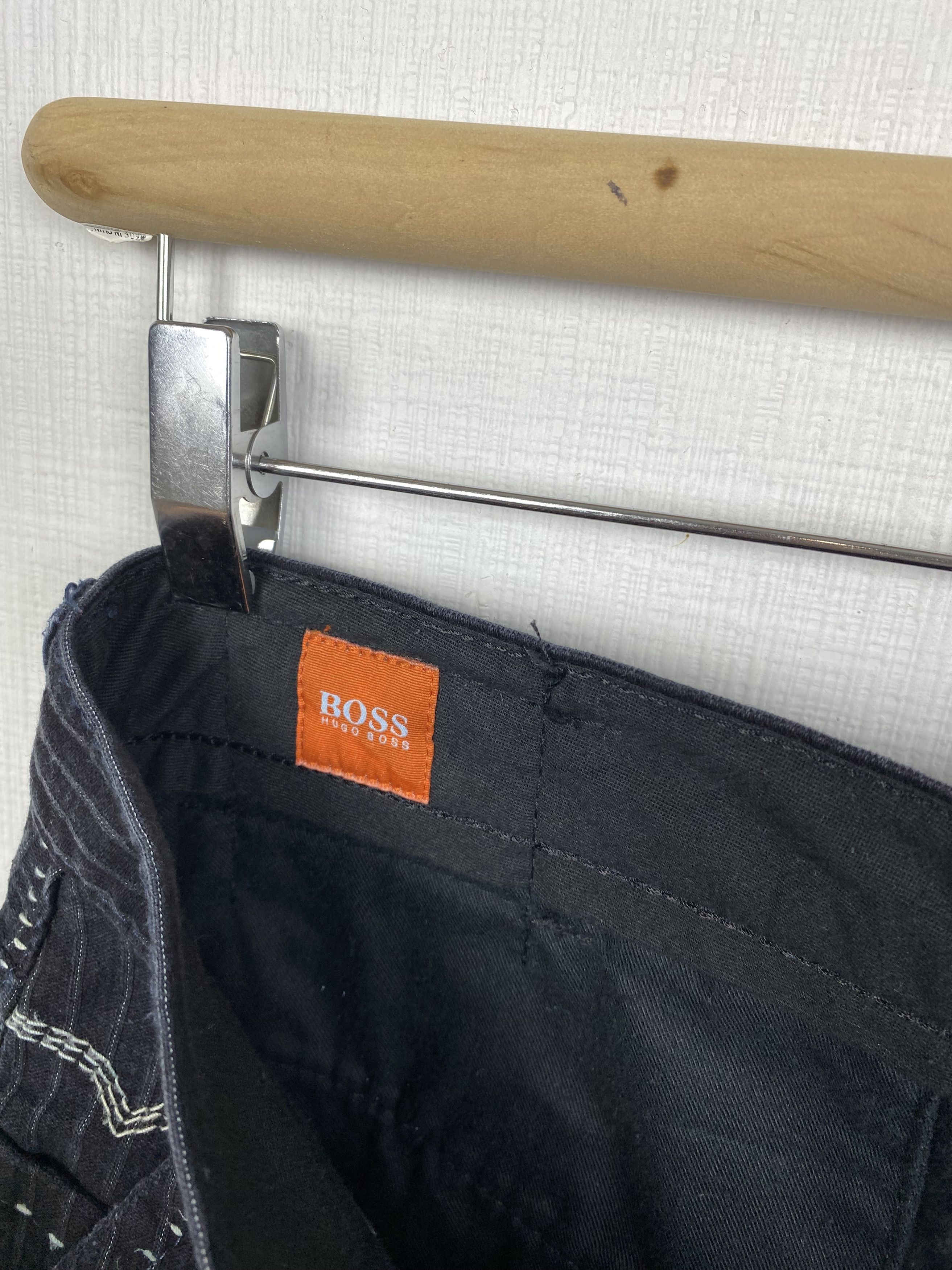 Hugo Boss Hugo Boss Handcrafted Casual Pants Men size 32 Size US 32 / EU 48 - 8 Thumbnail