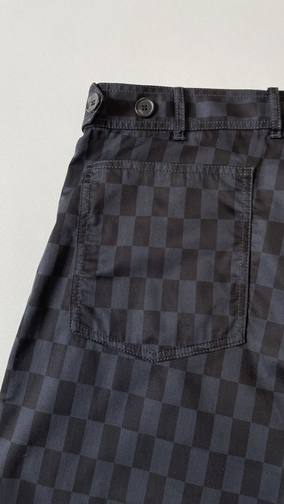 Comme des Garcons ‘Checkerboard Print’ Baggy Utility Shorts Size US 32 / EU 48 - 12 Thumbnail