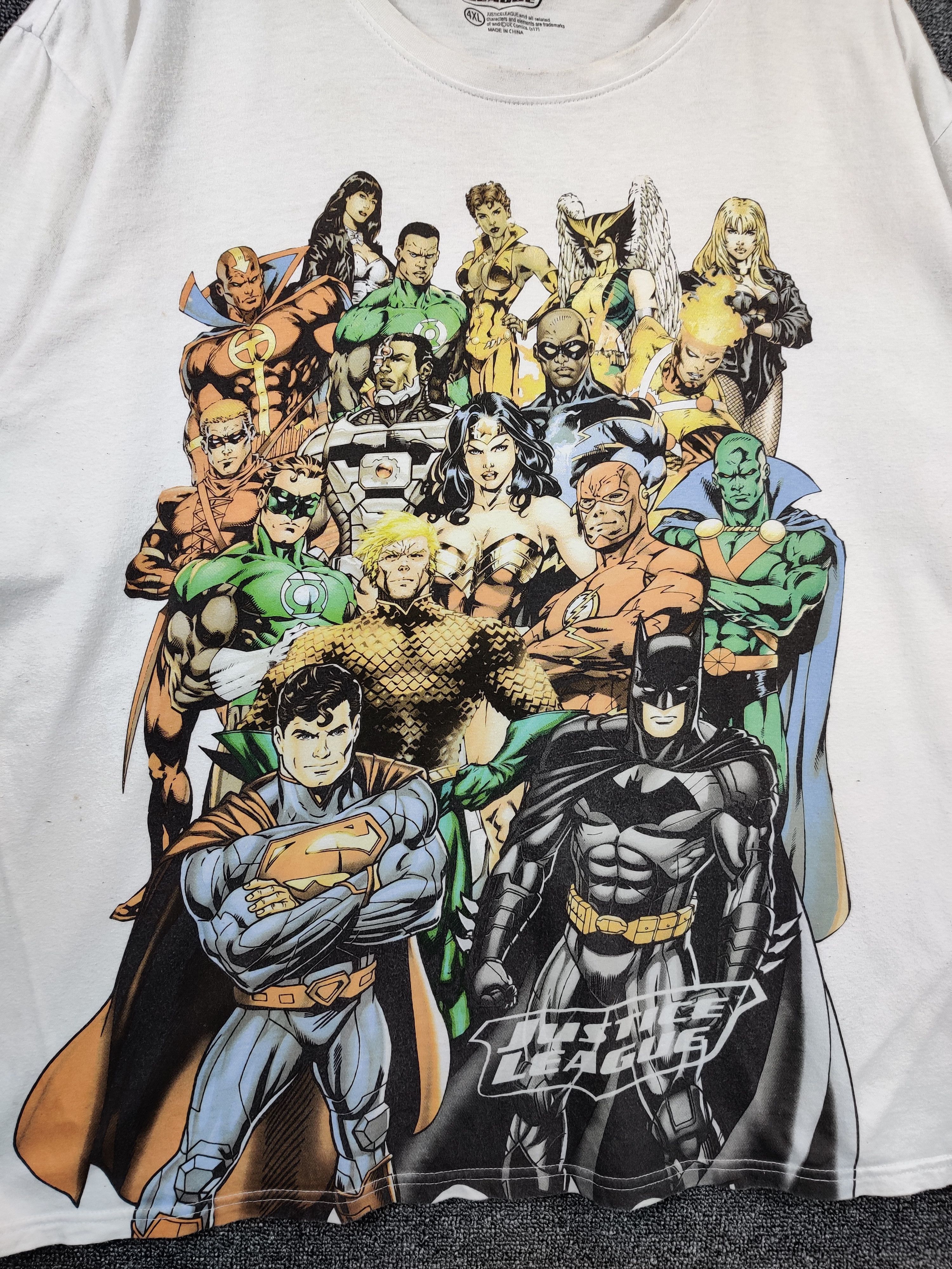 DC Comics Vintage Justice League Superhero Overprint Tee Tshirt Size US XXL / EU 58 / 5 - 7 Thumbnail