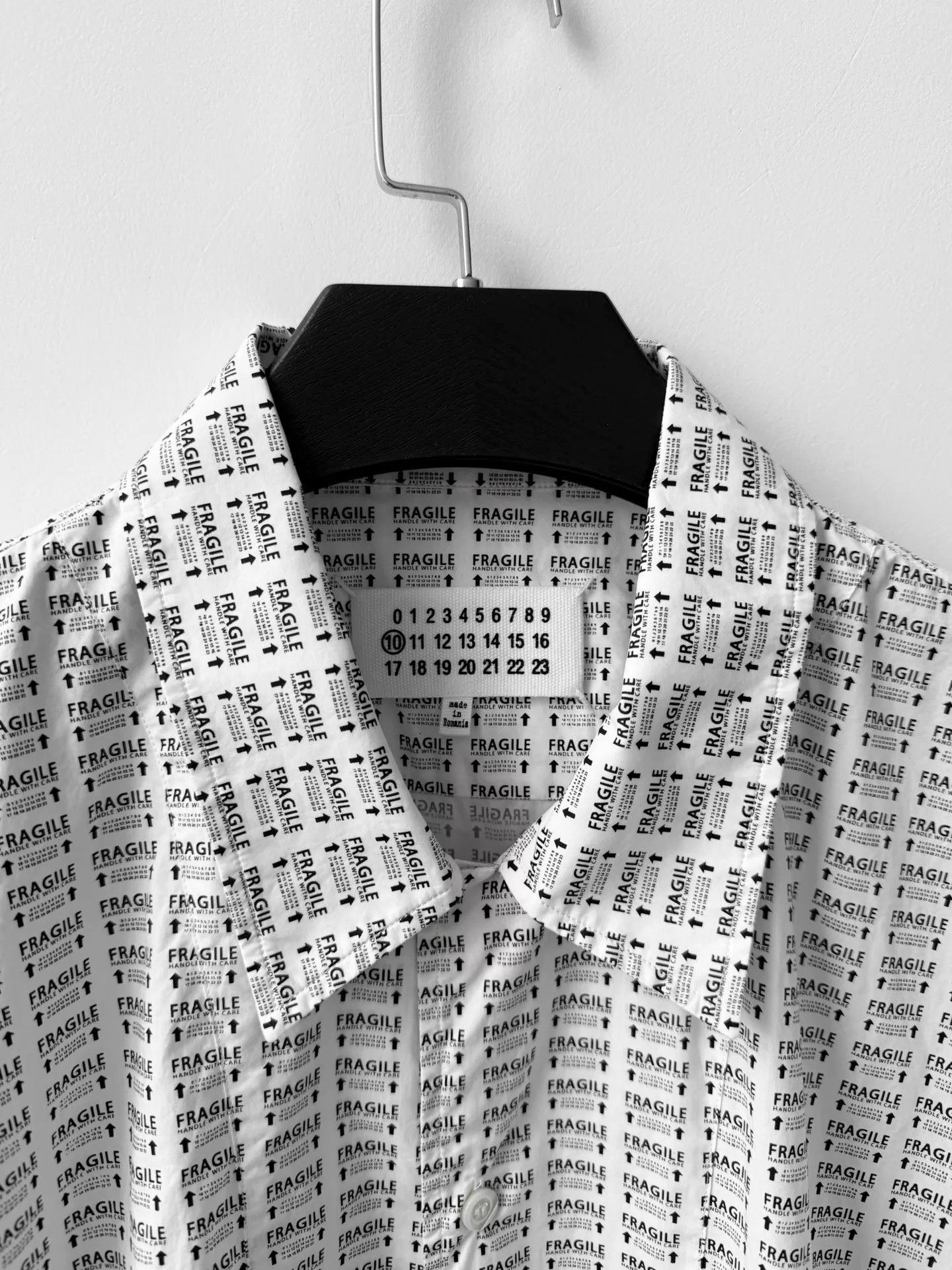 Maison Margiela Maison Margiela F/W19 All Over Print Shirt Tee Size US M / EU 48-50 / 2 - 4 Thumbnail