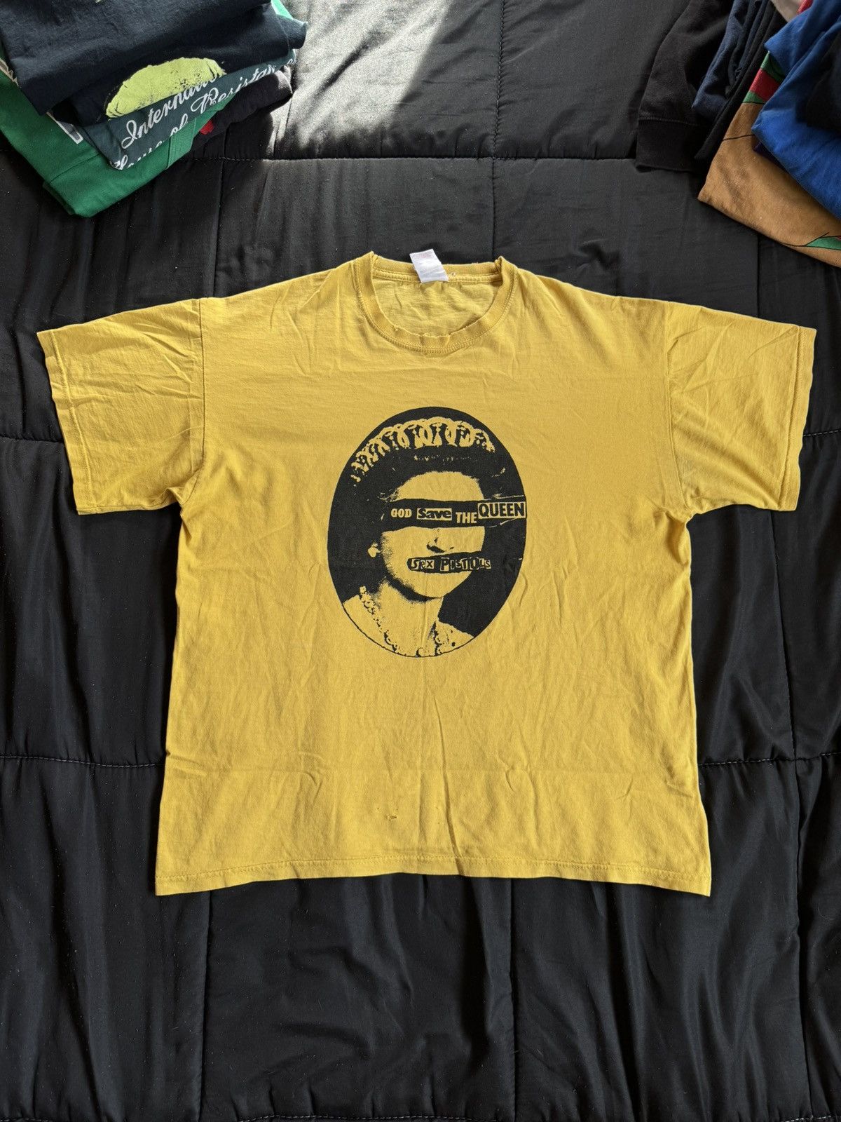Other Vintage Y2K Sex Pistols shirt - God save the queen Size US L / EU 52-54 / 3 - 1 Thumbnail