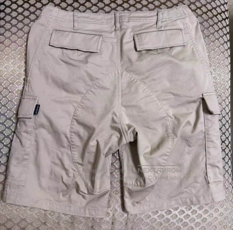 Balenciaga Balenciaga Cargo shorts, khaki, size 46 Size US 30 / EU 46 - 2 Thumbnail