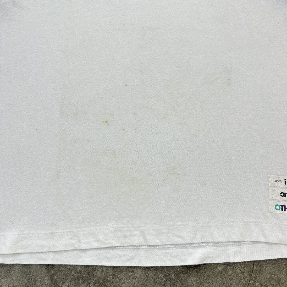 Pharrell × Uniqlo Pharrell William - I Am Other Size US M / EU 48-50 / 2 - 5 Thumbnail