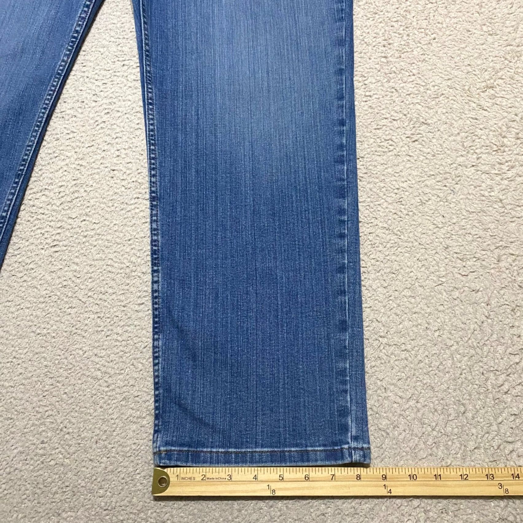Vintage L.L. Bean Jeans Main Brand Men 42x30 Denim Medium Wash Straight Mid Rise Athletic Regular Beauty? Size US 42 / EU 58 - 5 Thumbnail