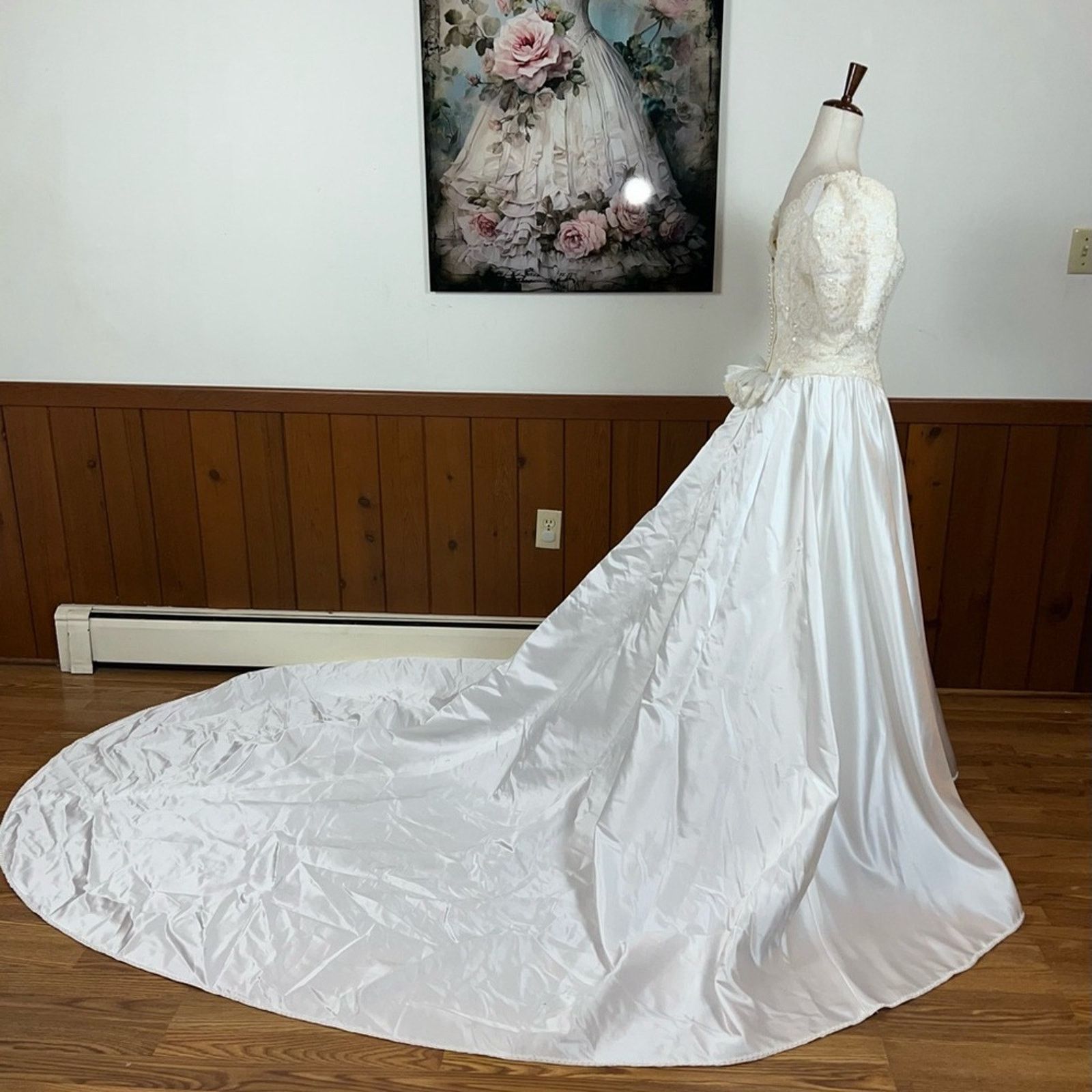 Vintage Beautiful Vintage 1980s/90s Wedding Gown! Size L / US 10 / IT 46 - 4 Thumbnail