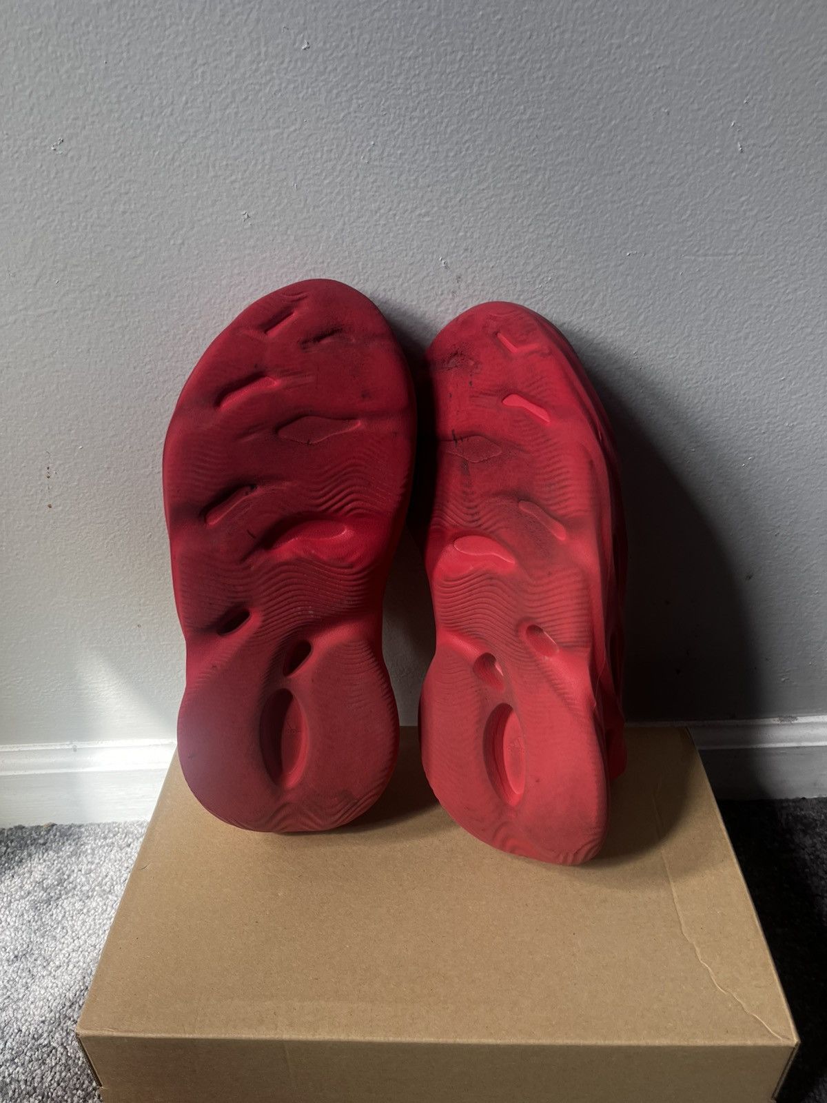 Yeezy Yeezy Foam Runner Size US 9 / EU 42 - 3 Thumbnail