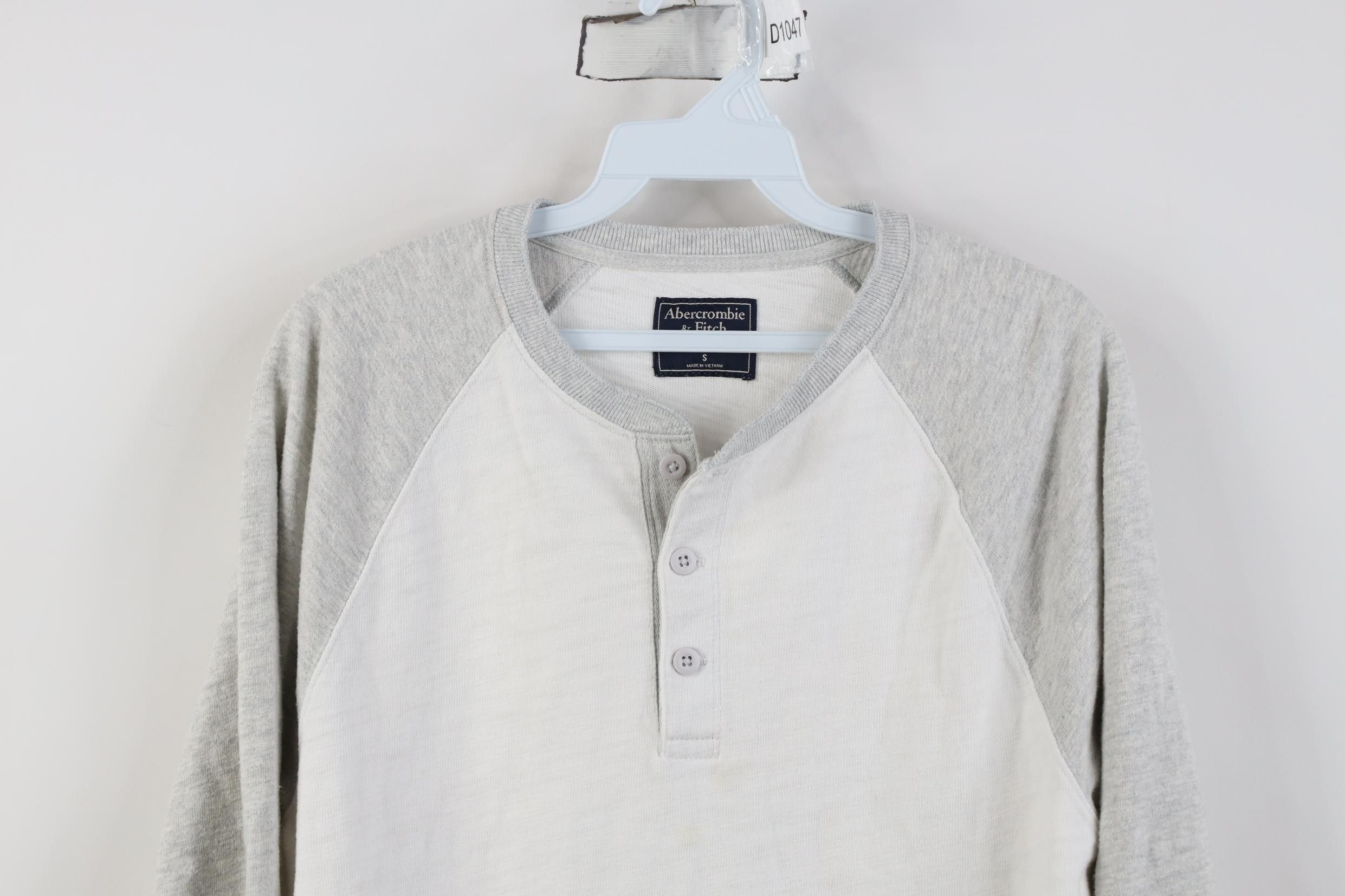 Abercrombie & Fitch Vintage Abercrombie & Fitch Raglan Long Sleeve T-Shirt Size US S / EU 44-46 / 1 - 2 Thumbnail