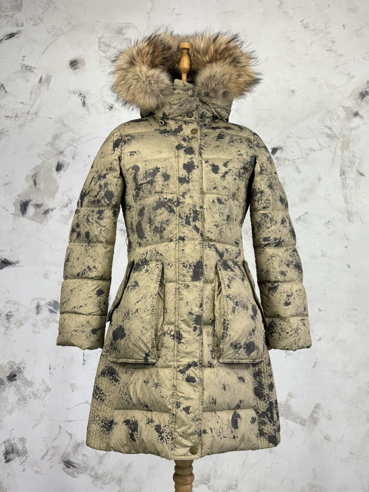 Burberry Burberry Brit Quilted Custom Camo Puffer Jacket Size M - L Size M / US 6-8 / IT 42-44 - 2 Thumbnail