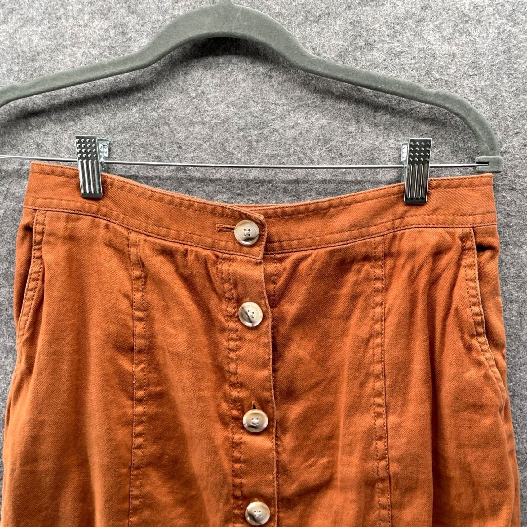 Banana Republic VINTAGE Banana Republic Linen Blend Midi Skirt Womens 6 Tan Button Front Terracotta Size 28" / US 6 / IT 42 - 3 Thumbnail