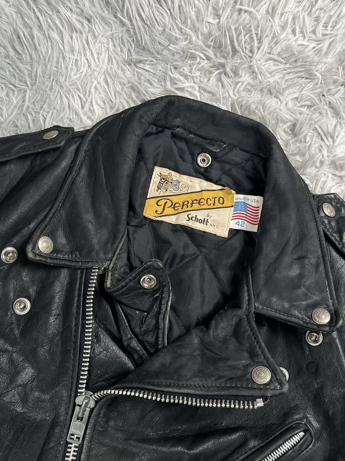 Schott Vintage Schott NYC Perfecto Leather Jacket Size 42 Size US L / EU 52-54 / 3 - 4 Thumbnail