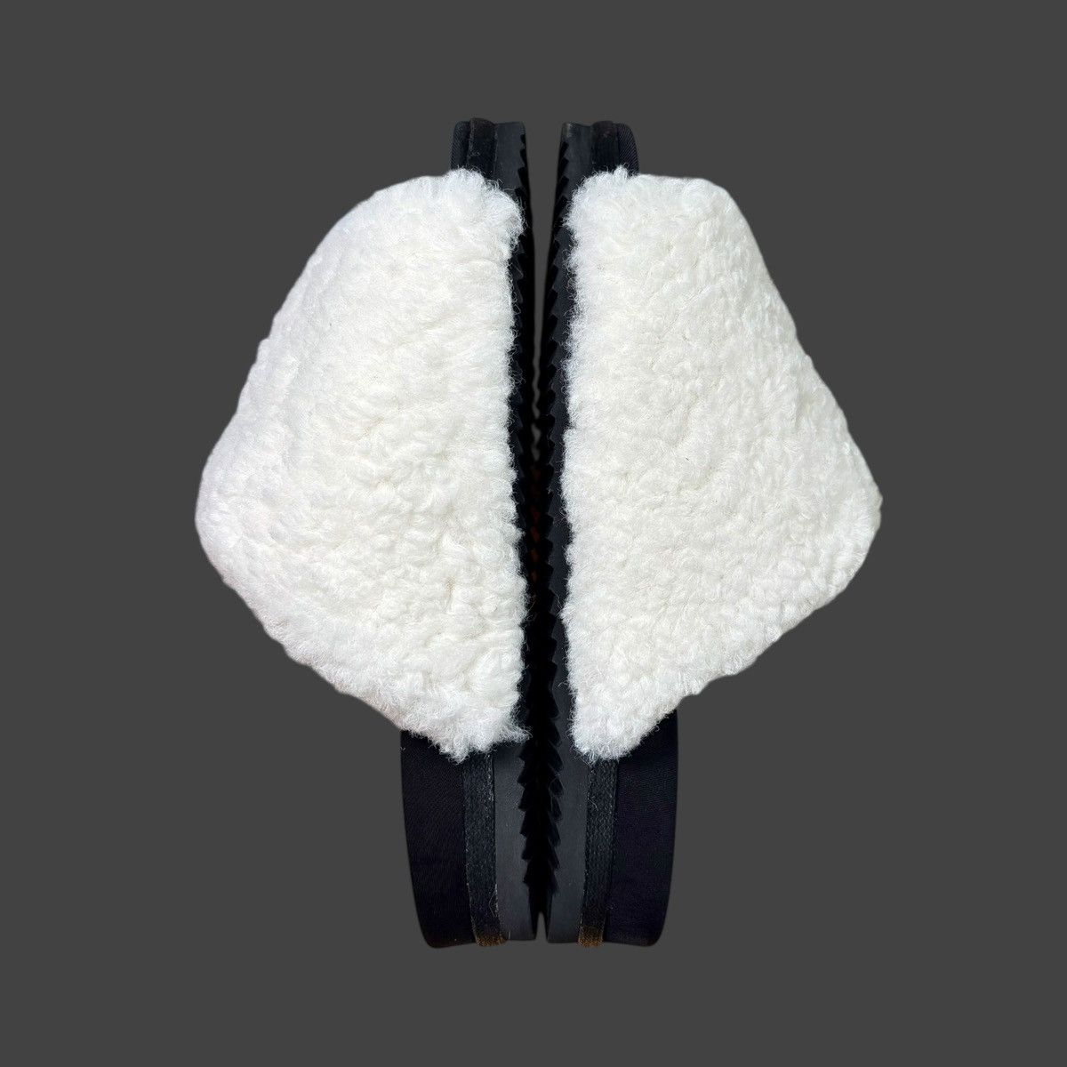 Other Roam Black Fuzzy Slide Sandals Faux White Fur Sz 5.5 -6 Size US 5.5 / IT 35.5 - 11 Thumbnail