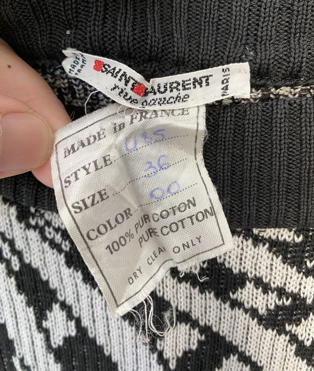 Saint Laurent Paris 1980’s Rive Gauche Intarsia Jacquard Zebra floral knit Size M / US 6-8 / IT 42-44 - 14 Thumbnail