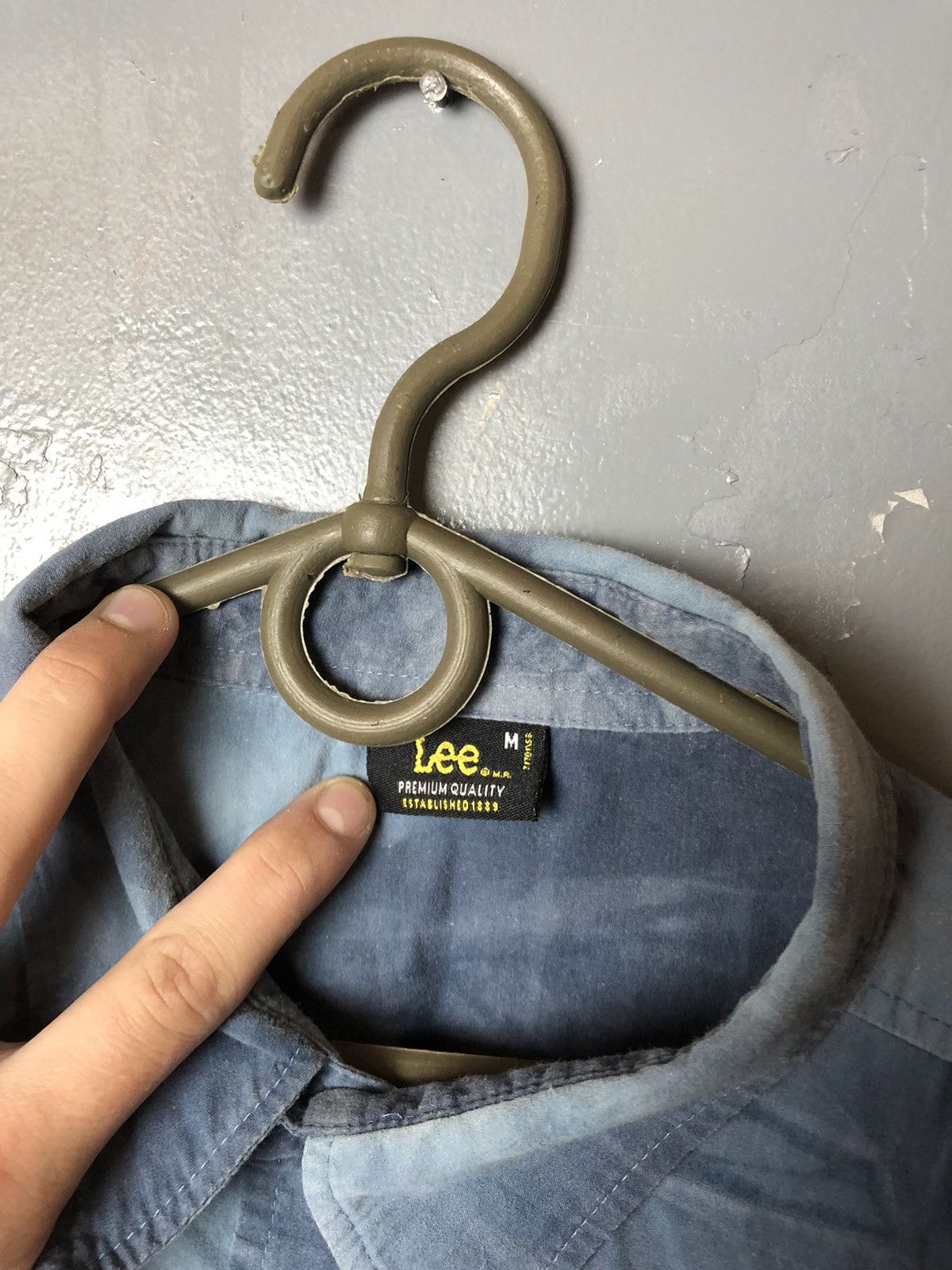 Lee Vintage men’s shirt Lee size m Size US M / EU 48-50 / 2 - 3 Thumbnail