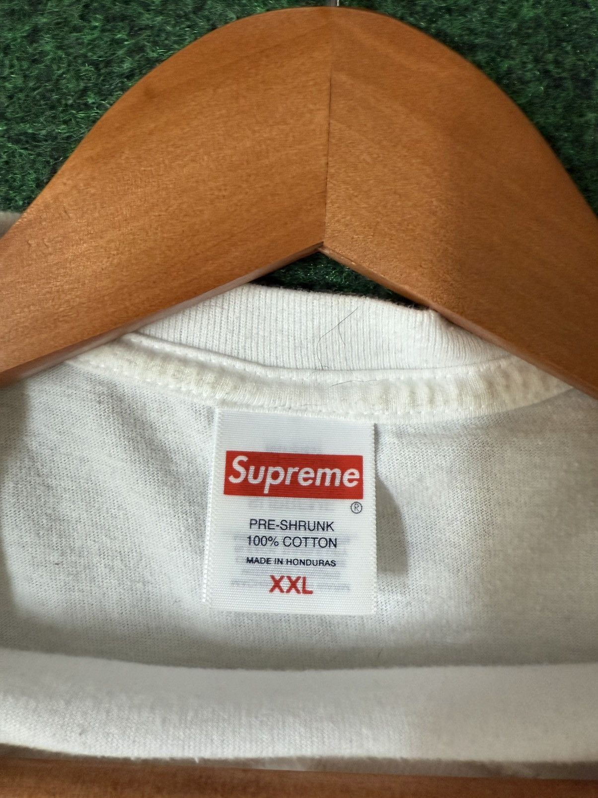 Supreme Supreme White Tee Size US XXL / EU 58 / 5 - 3 Thumbnail