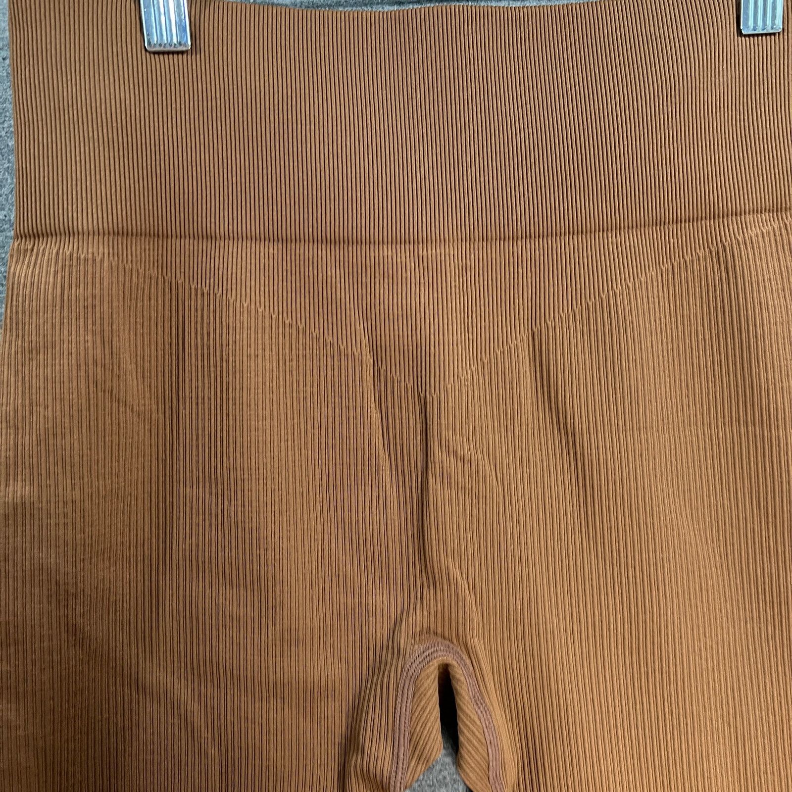 Other OQQ 2 PC Crop Long Sleeve Top and Short Bottom Brown Size M / US 6-8 / IT 42-44 - 11 Thumbnail