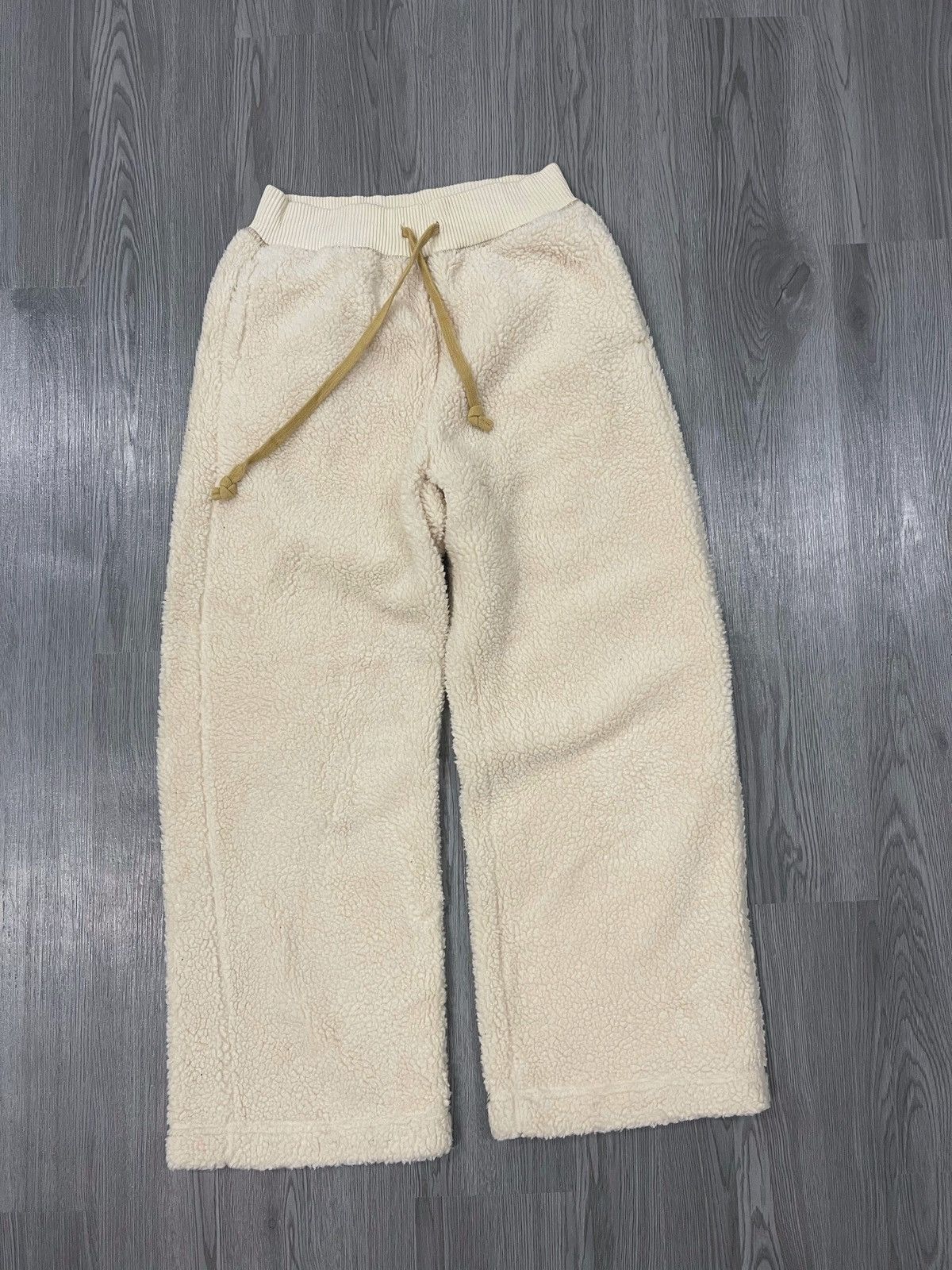 JW Anderson × Japanese Brand J.W Anderson Uniqlo Sherpa Pant Size US 29 - 1 Thumbnail
