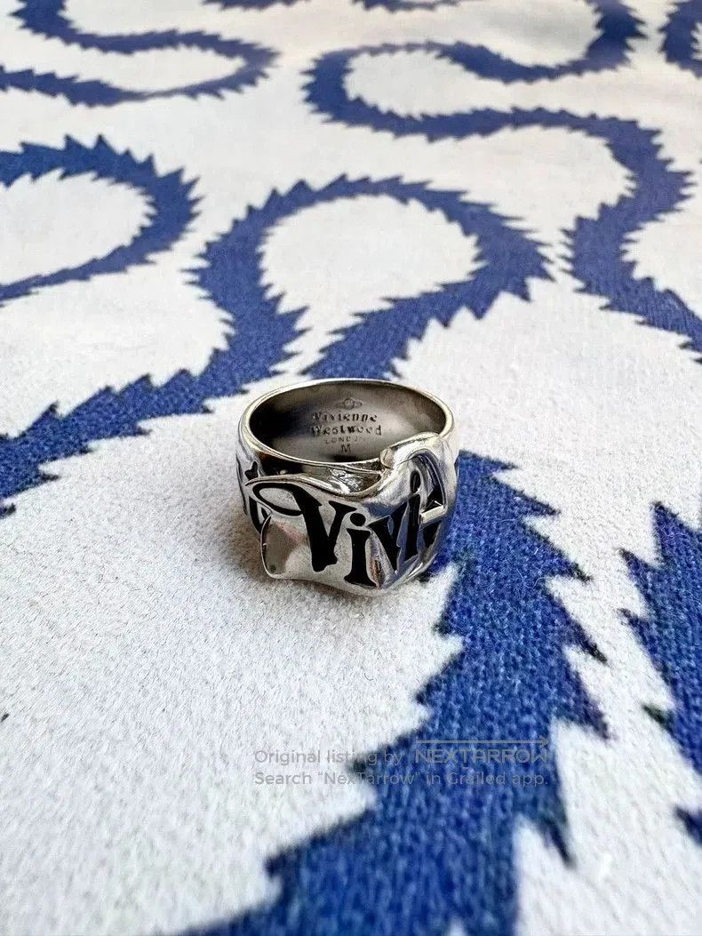 Vivienne Westwood Silver Belt Buckle Ring.