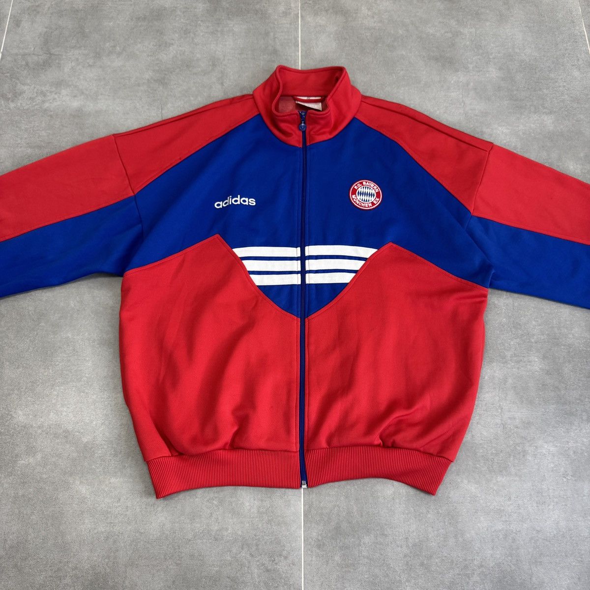 Adidas Vintage Adidas FC Bayern Munich 1993/1995 Soccer Jacket Size US L / EU 52-54 / 3 - 5 Thumbnail