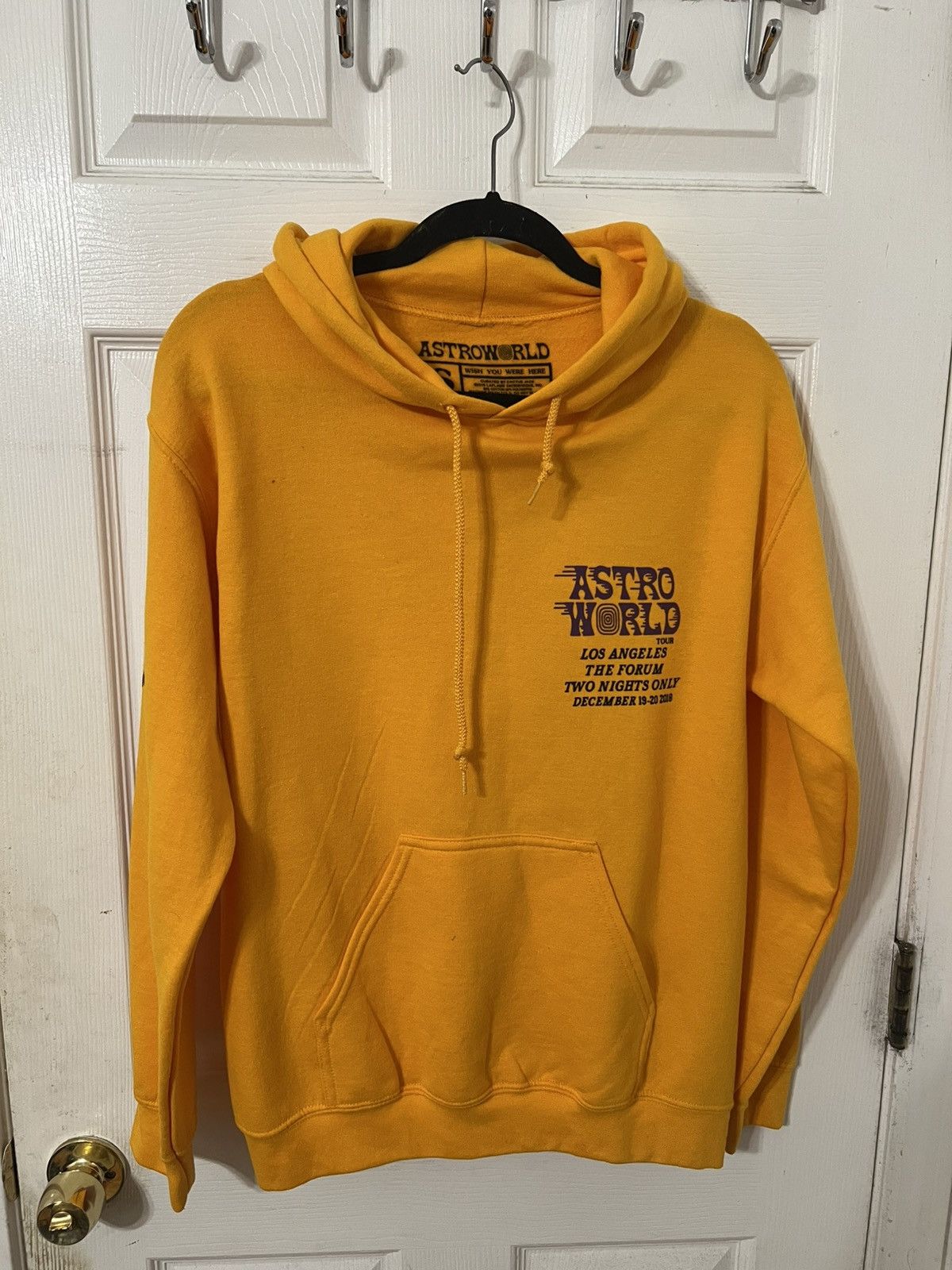 Travis Scott Travis scott astroworld los angeles merch hoodie yellow Size US S / EU 44-46 / 1 - 1 Thumbnail