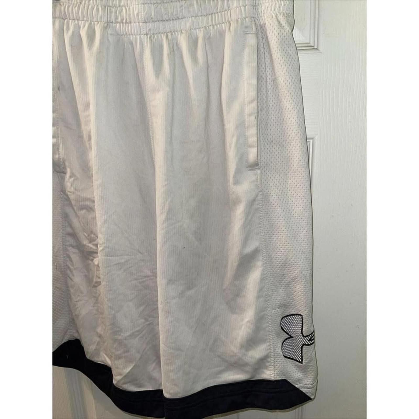 Other Under Armour Performance Athletic Shorts Size US 32 / EU 48 - 4 Thumbnail