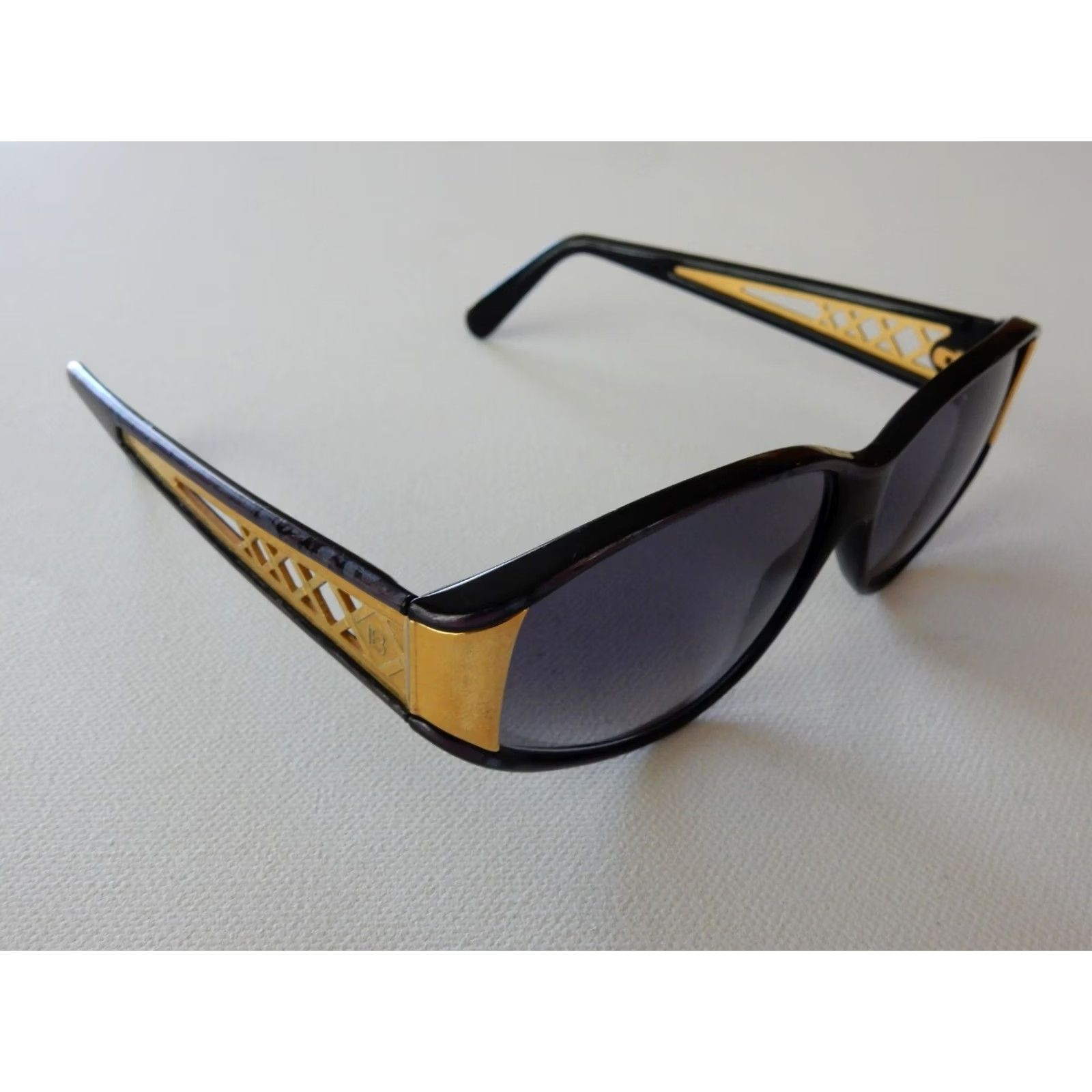 Laura Biagiotti VTG Laura Biagiotti Sunglasses Women Gold&Purple Frame Sunglasses Size ONE SIZE - 2 Thumbnail