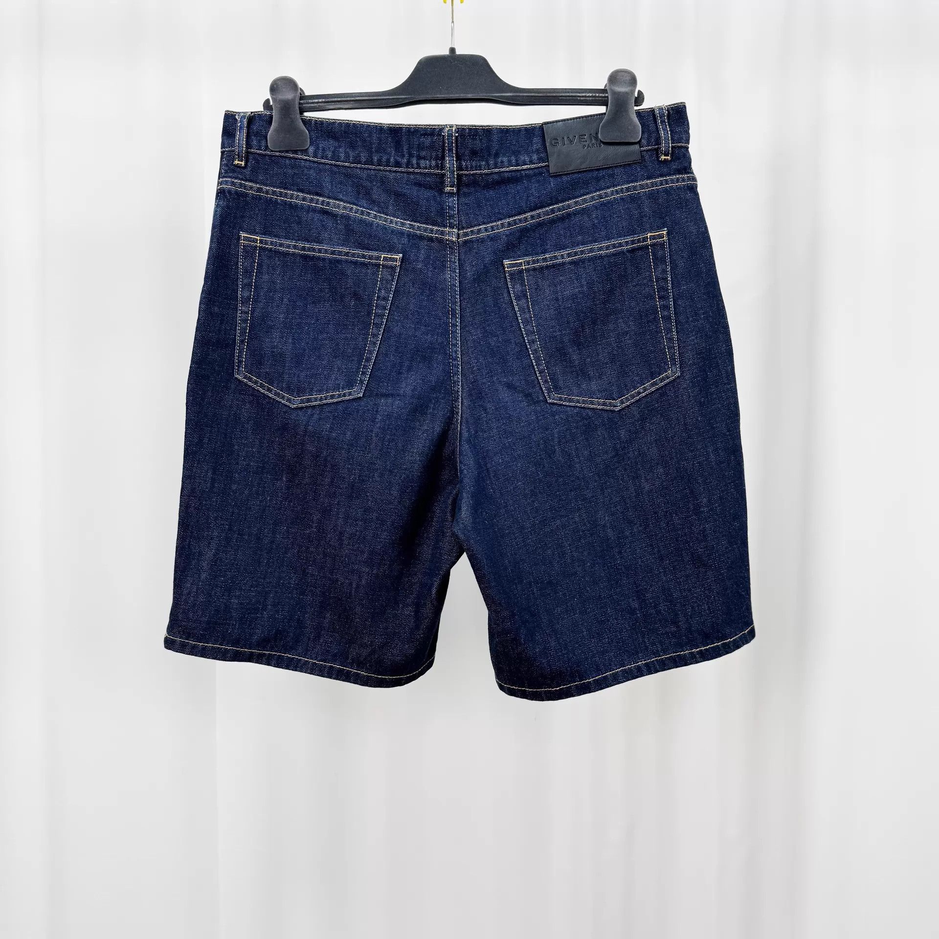 Givenchy Givenchy Side Logo Denim Shorts W33 98 New Size US 33 - 2 Thumbnail