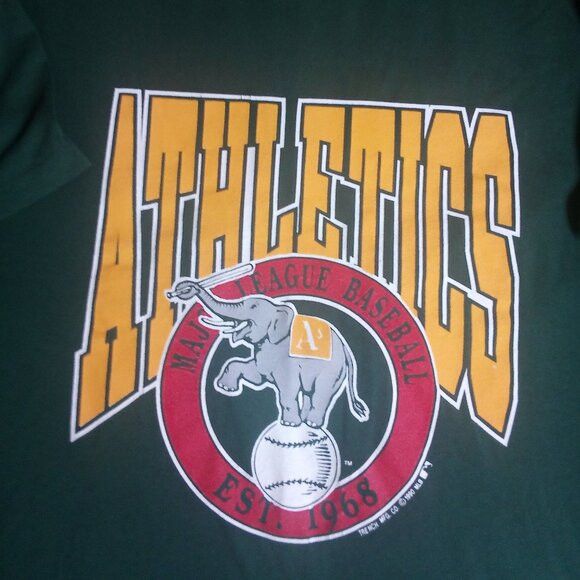 Trench USA Vintage 90s Trench Oakland Athletics T-Shirt Size US XL / EU 56 / 4 - 1 Thumbnail